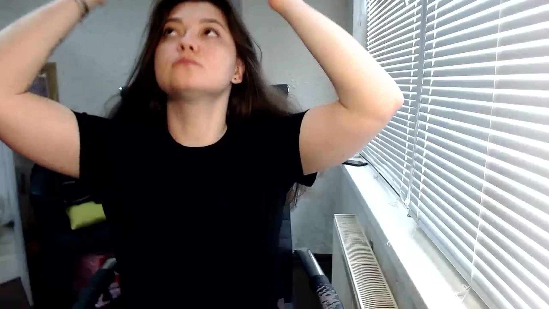 Gallery image thumbnail from SweetArinaA's myfreecams stream on, 04/14/2024, 11:49 image 16 of 20