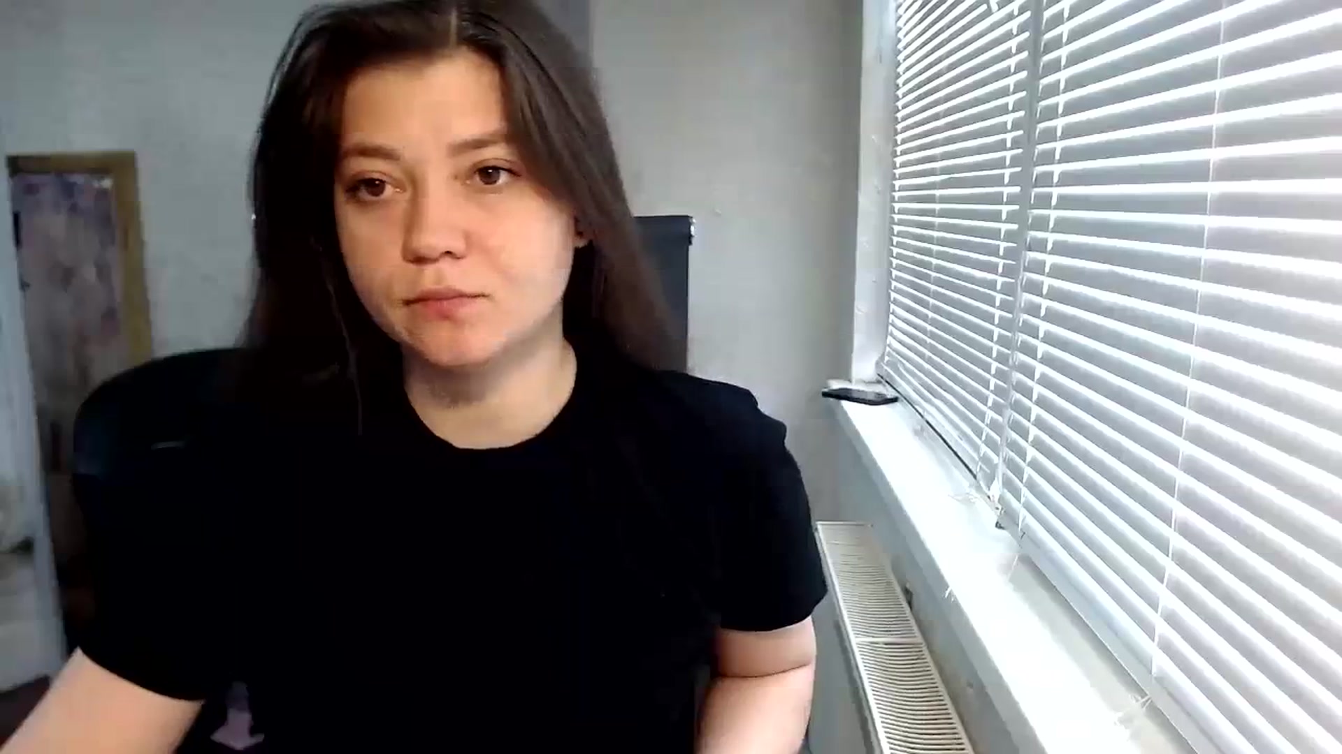 Gallery image thumbnail from SweetArinaA's myfreecams stream on, 04/14/2024, 11:49 image 11 of 20