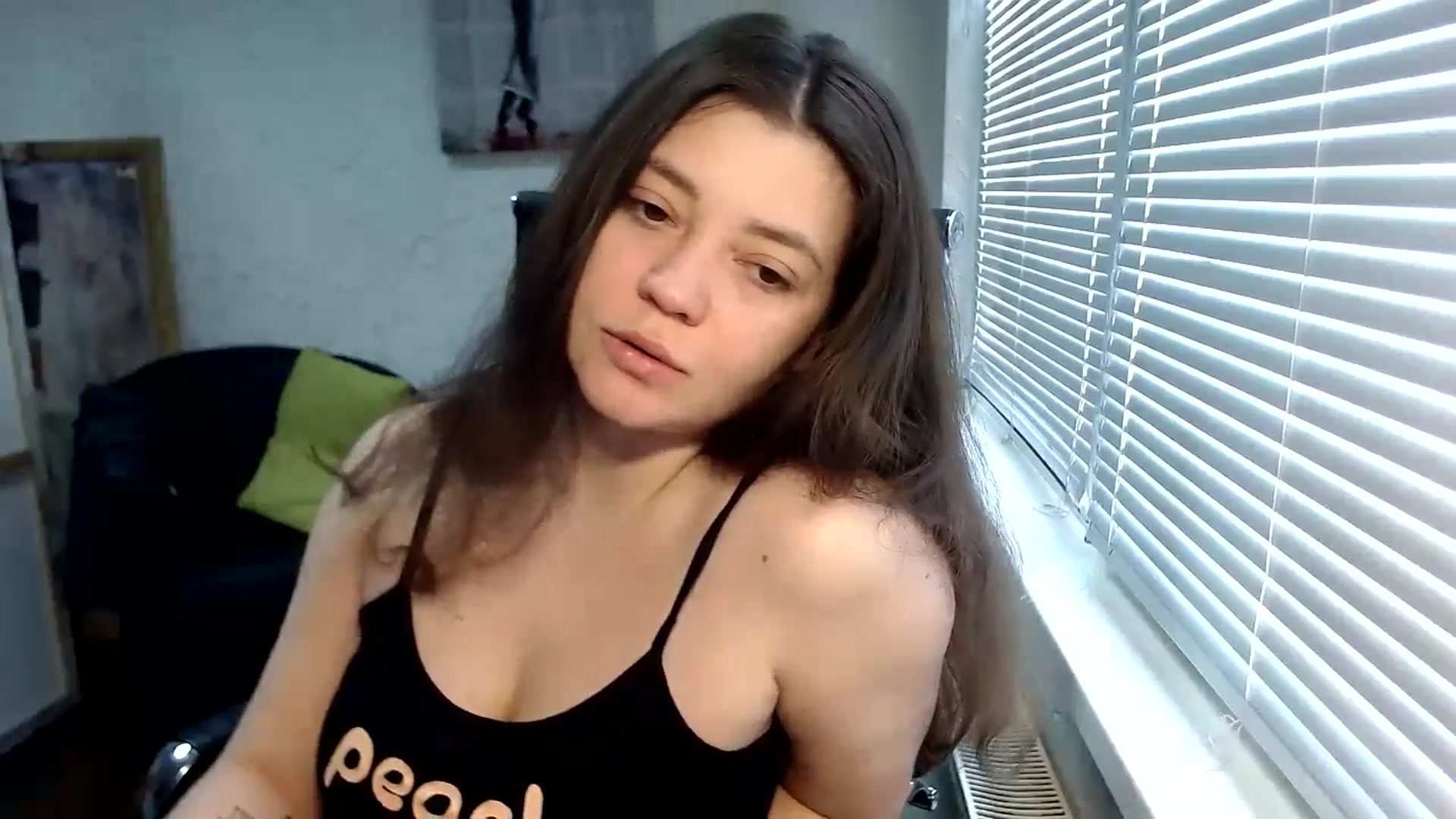 Gallery image thumbnail from SweetArinaA's myfreecams stream on, 04/25/2024, 09:21 image 18 of 20