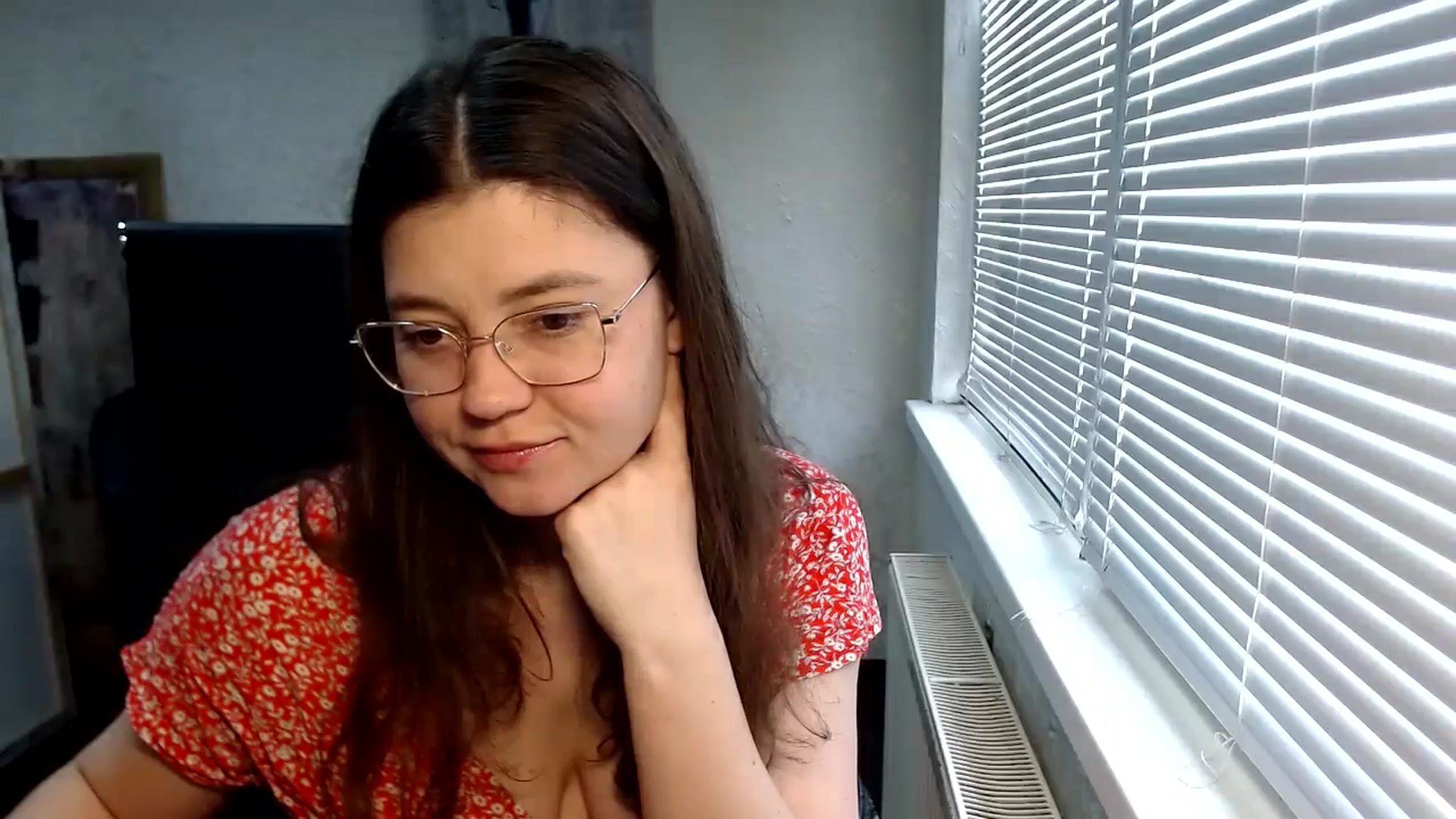 Gallery image thumbnail from SweetArinaA's myfreecams stream on, 04/25/2024, 10:53 image 14 of 20