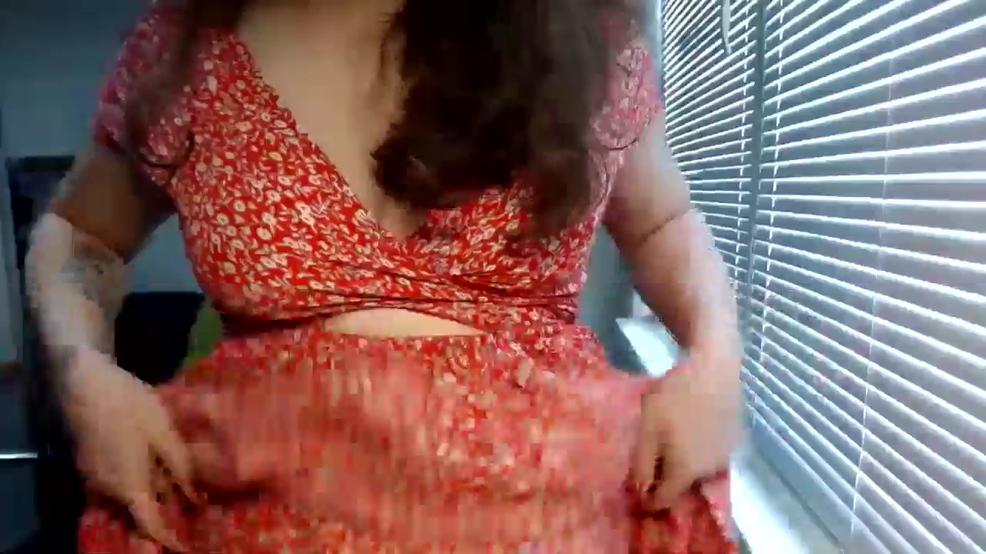 Gallery image thumbnail from SweetArinaA's myfreecams stream on, 04/25/2024, 10:53 image 6 of 20