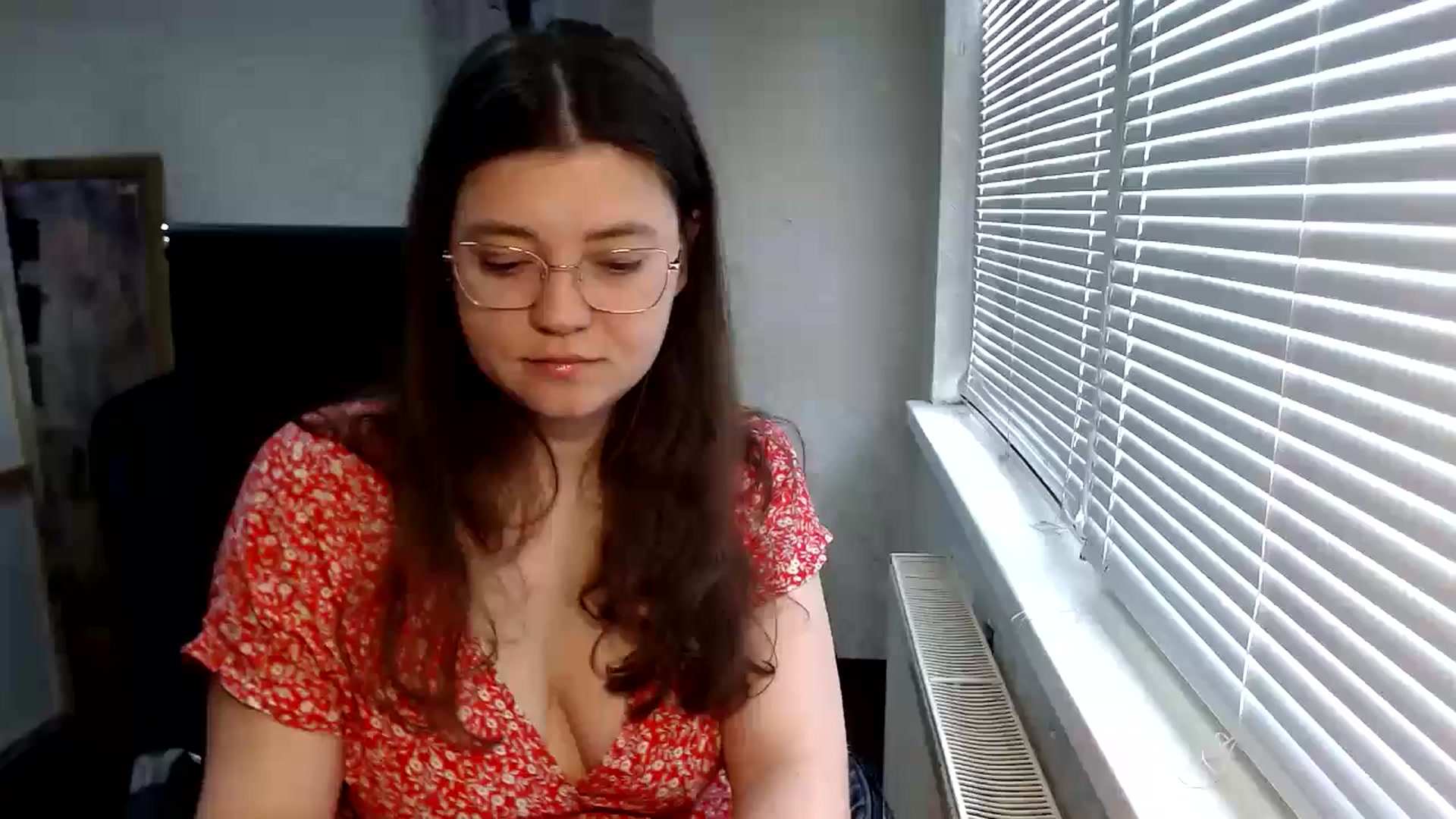 Gallery image thumbnail from SweetArinaA's myfreecams stream on, 04/25/2024, 10:53 image 11 of 20
