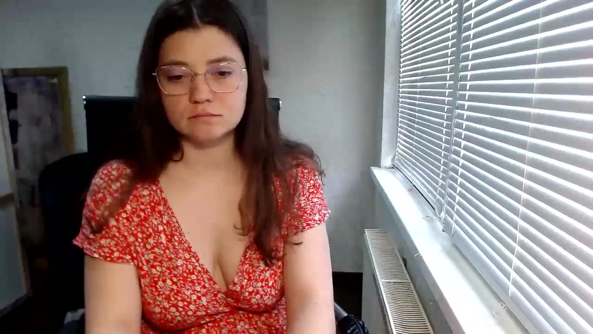Gallery image thumbnail from SweetArinaA's myfreecams stream on, 04/25/2024, 10:53 image 4 of 20