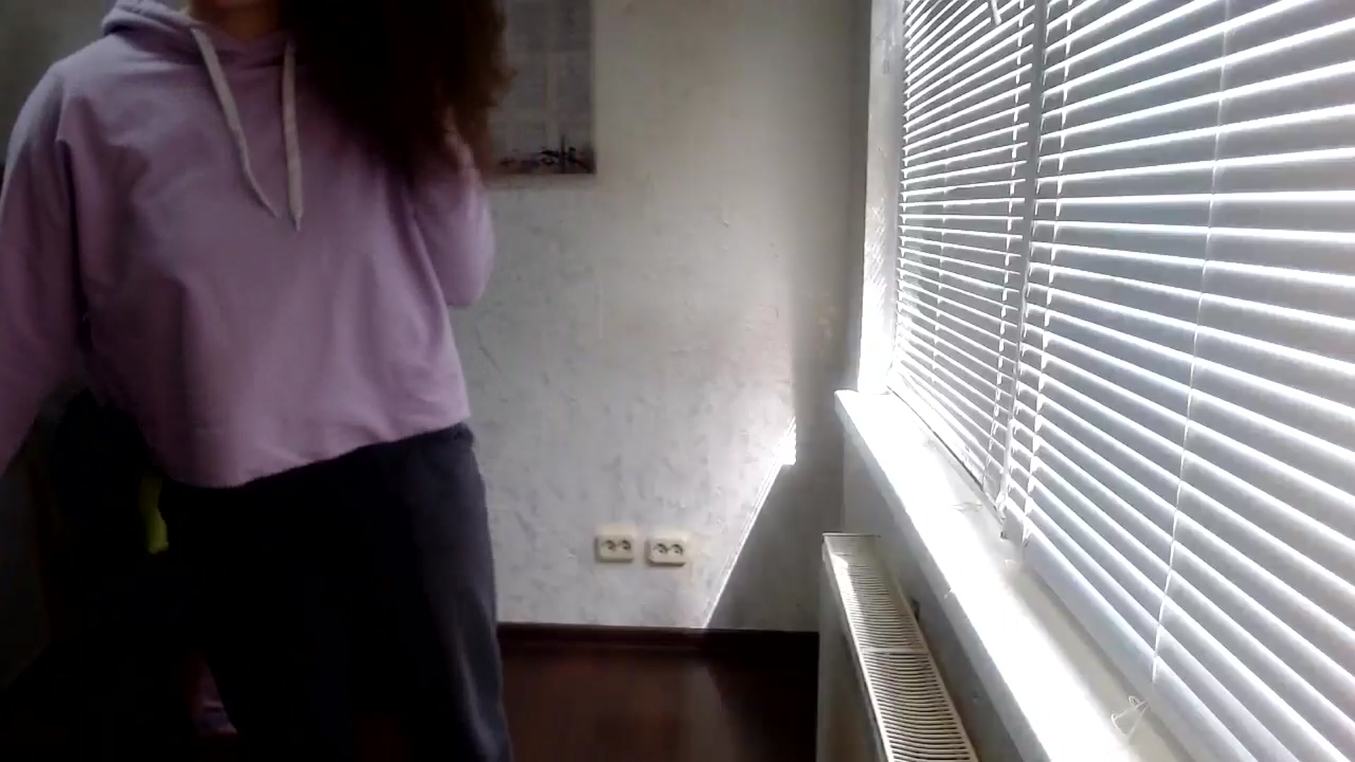 Gallery image thumbnail from SweetArinaA's myfreecams stream on, 05/13/2024, 07:13 image 6 of 20