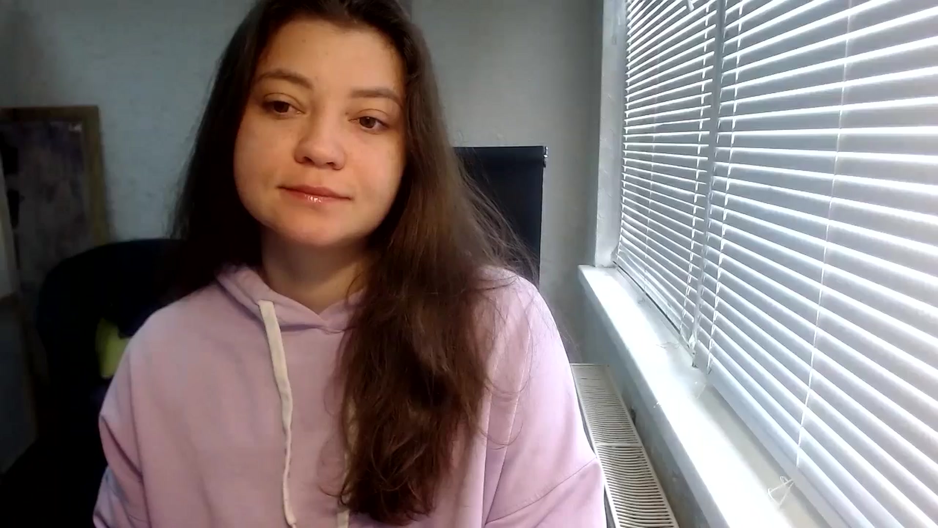 Gallery image thumbnail from SweetArinaA's myfreecams stream on, 05/13/2024, 07:13 image 12 of 20