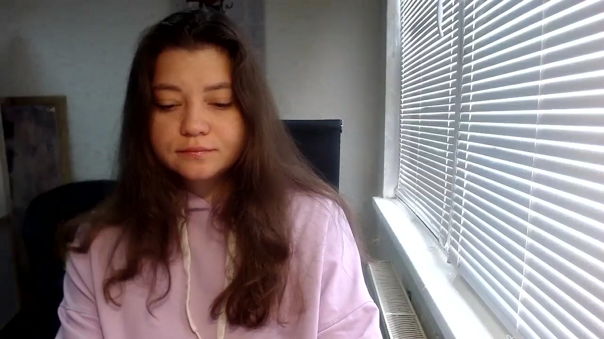 Gallery image thumbnail from SweetArinaA's myfreecams stream on, 05/13/2024, 07:13 image 9 of 20