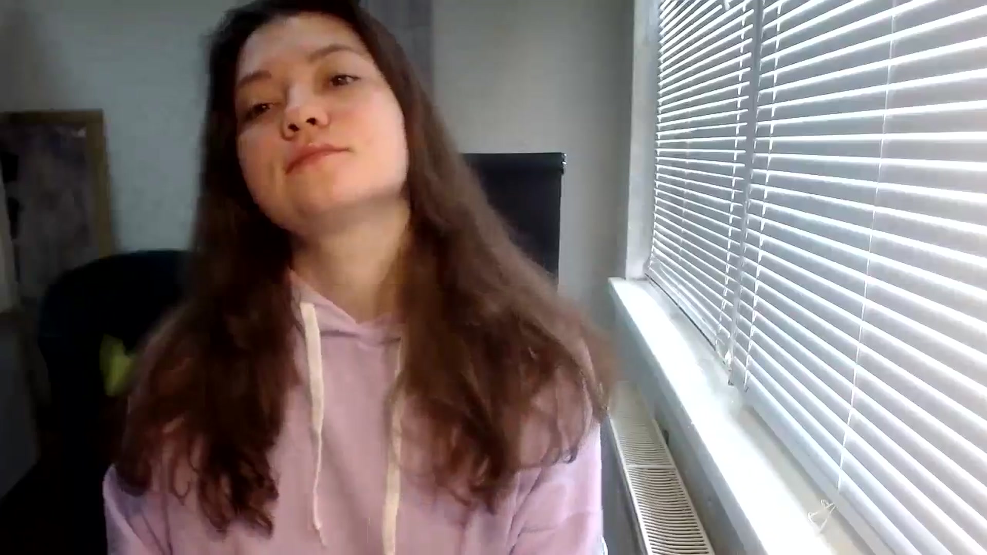 Gallery image thumbnail from SweetArinaA's myfreecams stream on, 05/13/2024, 07:13 image 14 of 20