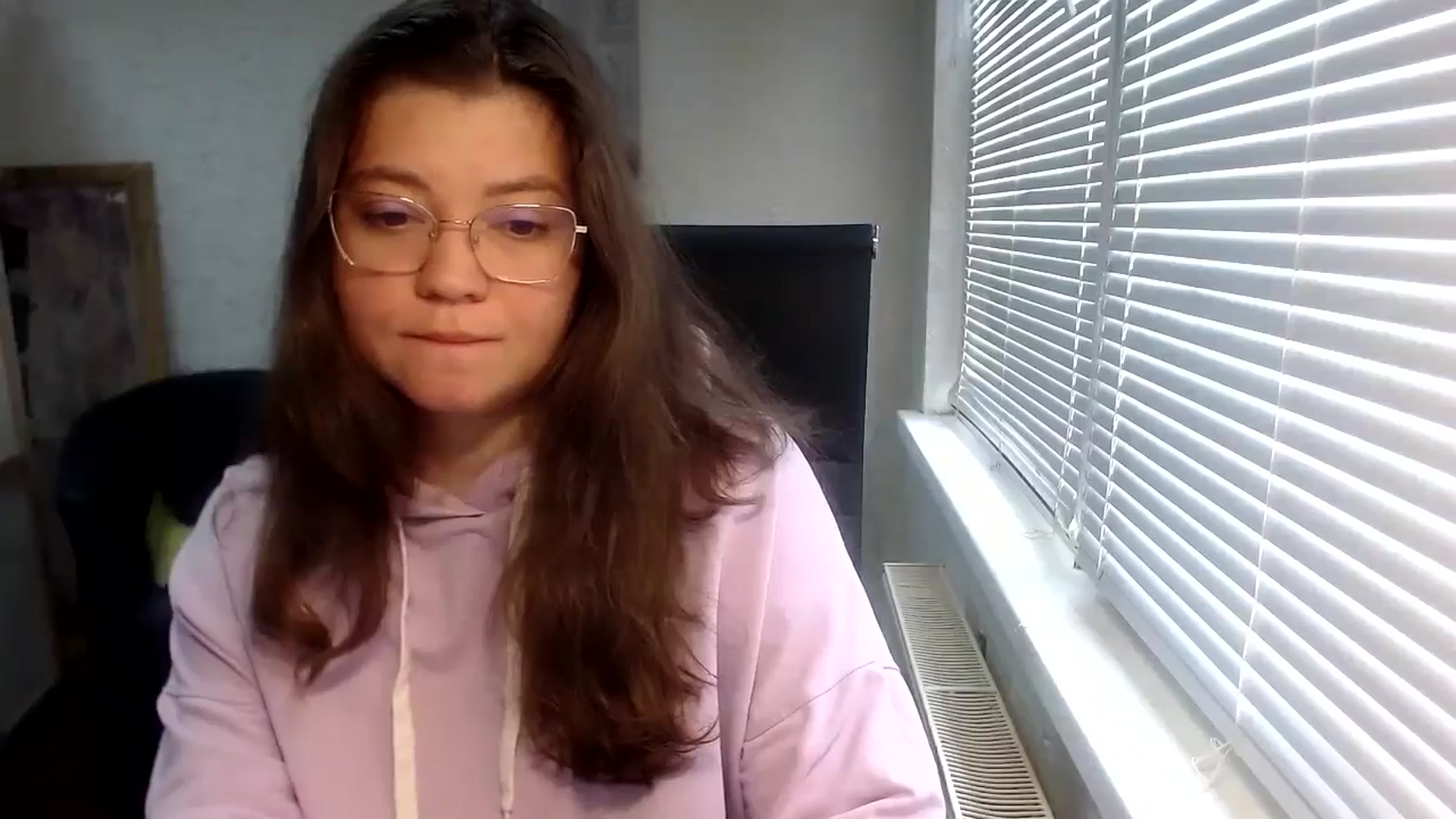 Gallery image thumbnail from SweetArinaA's myfreecams stream on, 05/13/2024, 07:56 image 4 of 20
