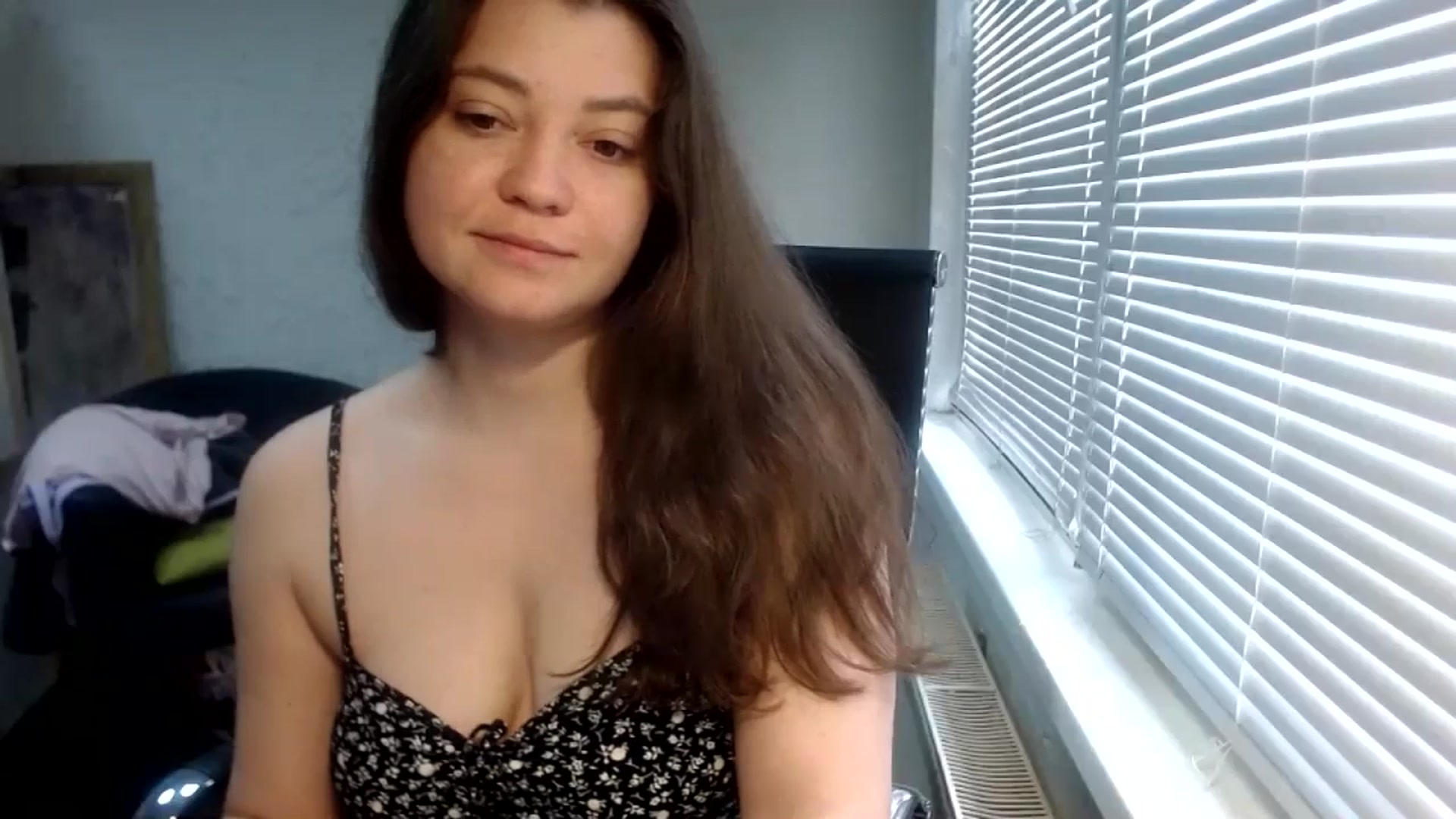 Gallery image thumbnail from SweetArinaA's myfreecams stream on, 05/13/2024, 07:56 image 12 of 20