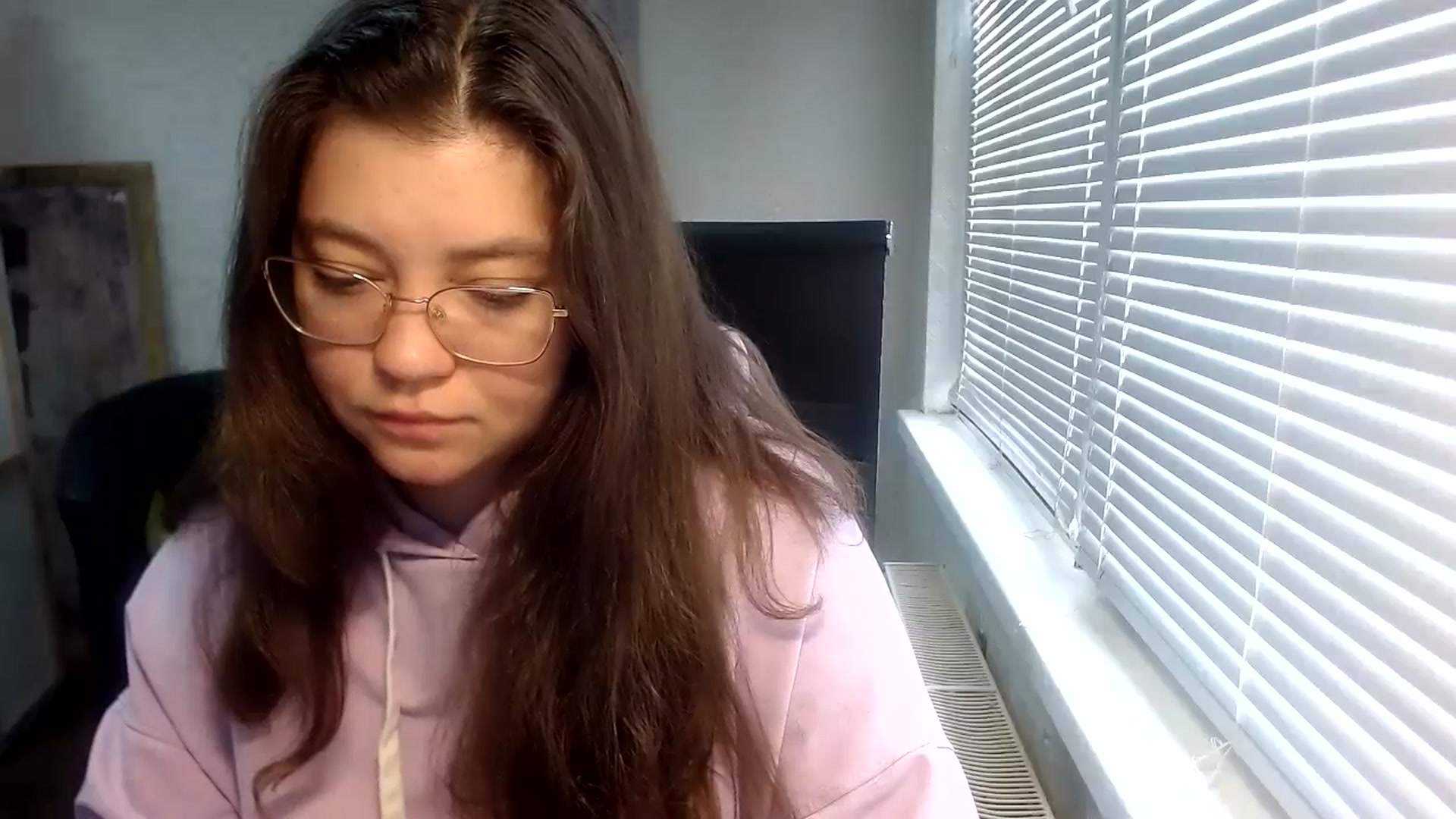 Gallery image thumbnail from SweetArinaA's myfreecams stream on, 05/13/2024, 07:56 image 8 of 20