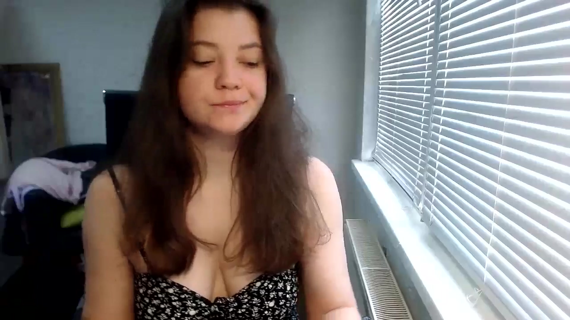 Gallery image thumbnail from SweetArinaA's myfreecams stream on, 05/13/2024, 08:09 image 15 of 20