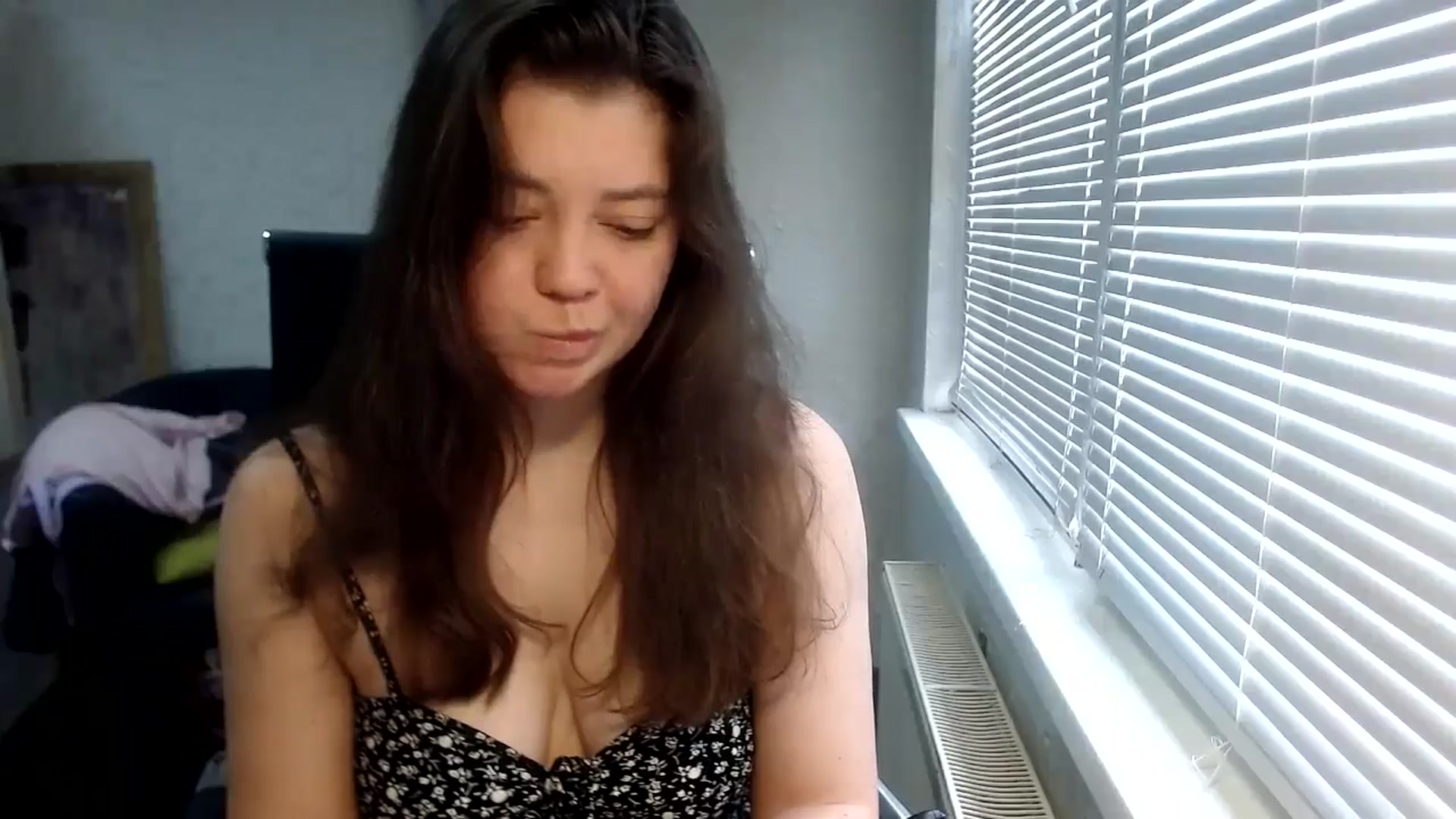 Gallery image thumbnail from SweetArinaA's myfreecams stream on, 05/13/2024, 08:09 image 14 of 20