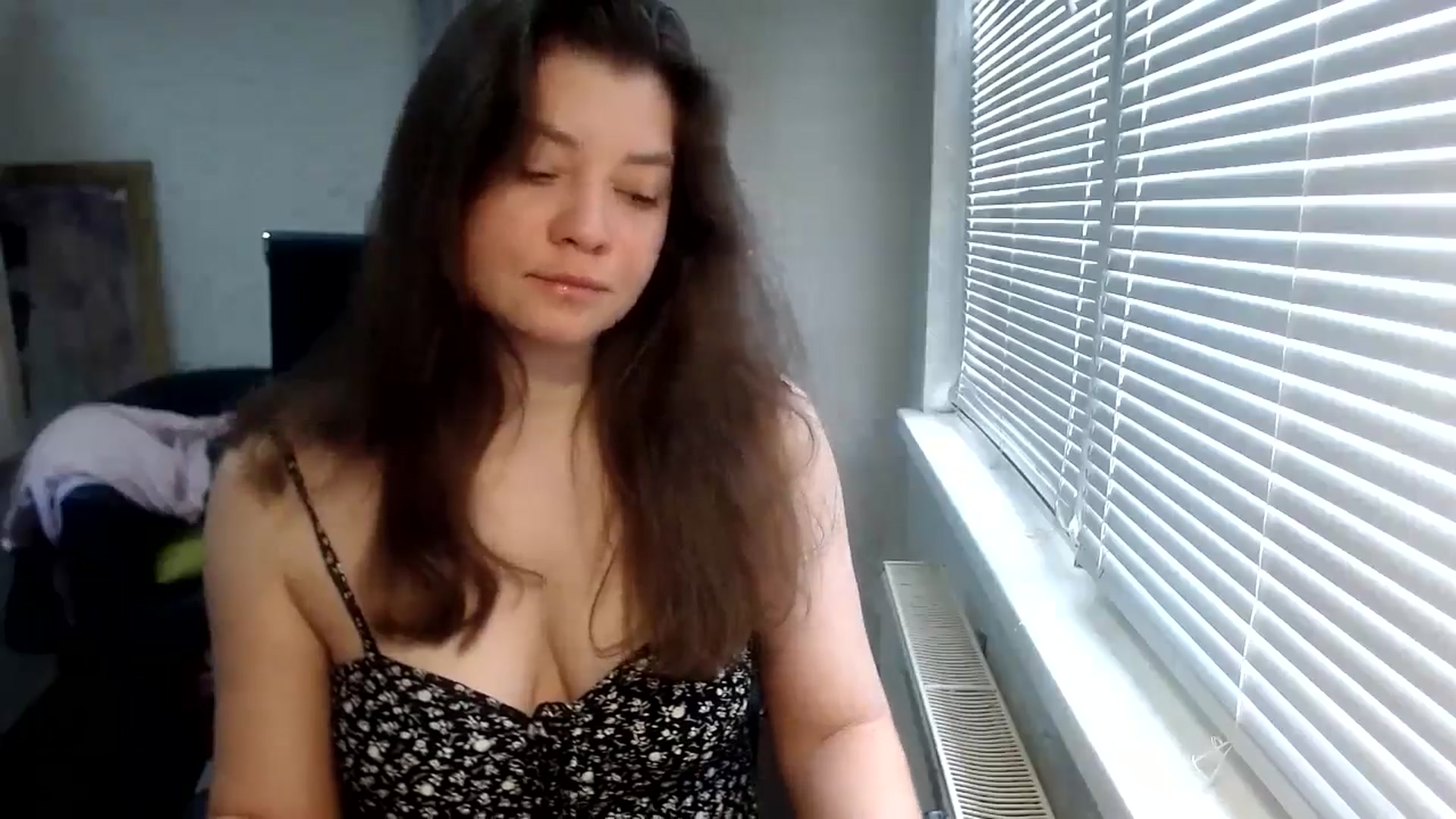 Gallery image thumbnail from SweetArinaA's myfreecams stream on, 05/13/2024, 08:09 image 13 of 20