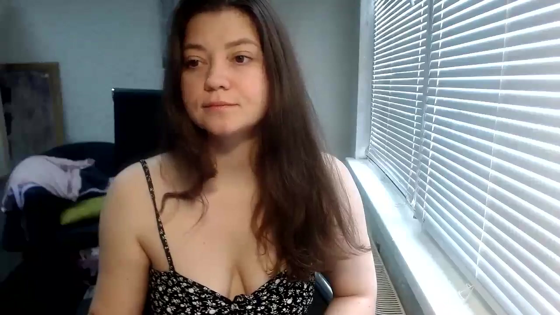 Gallery image thumbnail from SweetArinaA's myfreecams stream on, 05/13/2024, 08:09 image 7 of 20