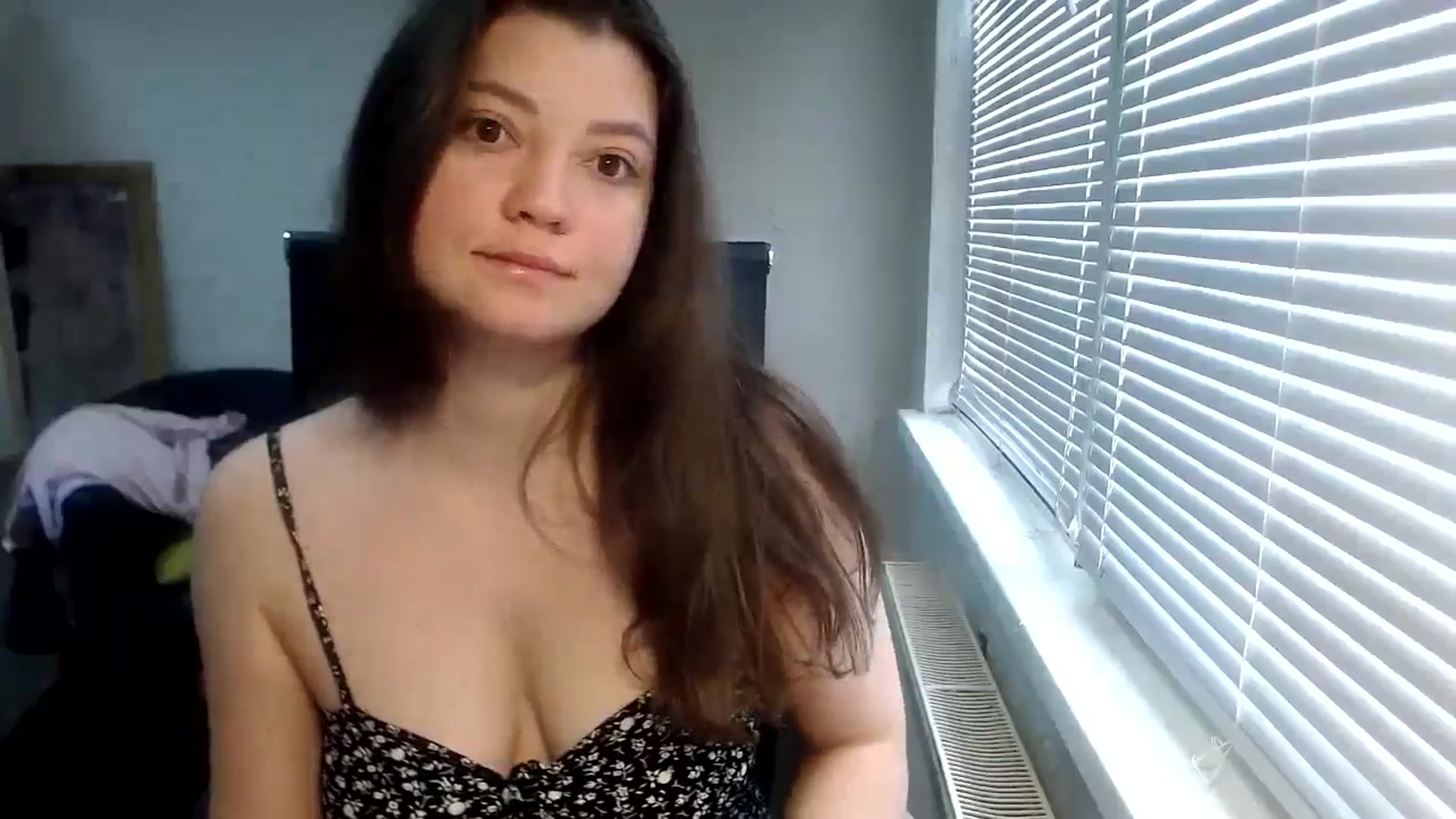 Gallery image thumbnail from SweetArinaA's myfreecams stream on, 05/13/2024, 08:09 image 3 of 20