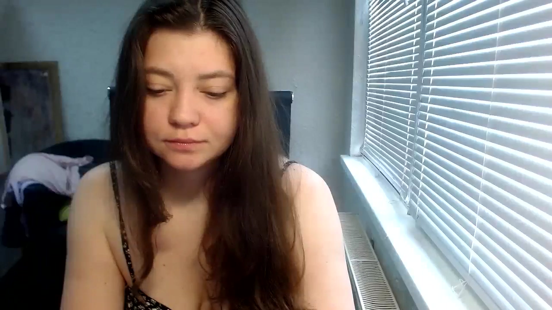 Gallery image thumbnail from SweetArinaA's myfreecams stream on, 05/13/2024, 08:09 image 8 of 20