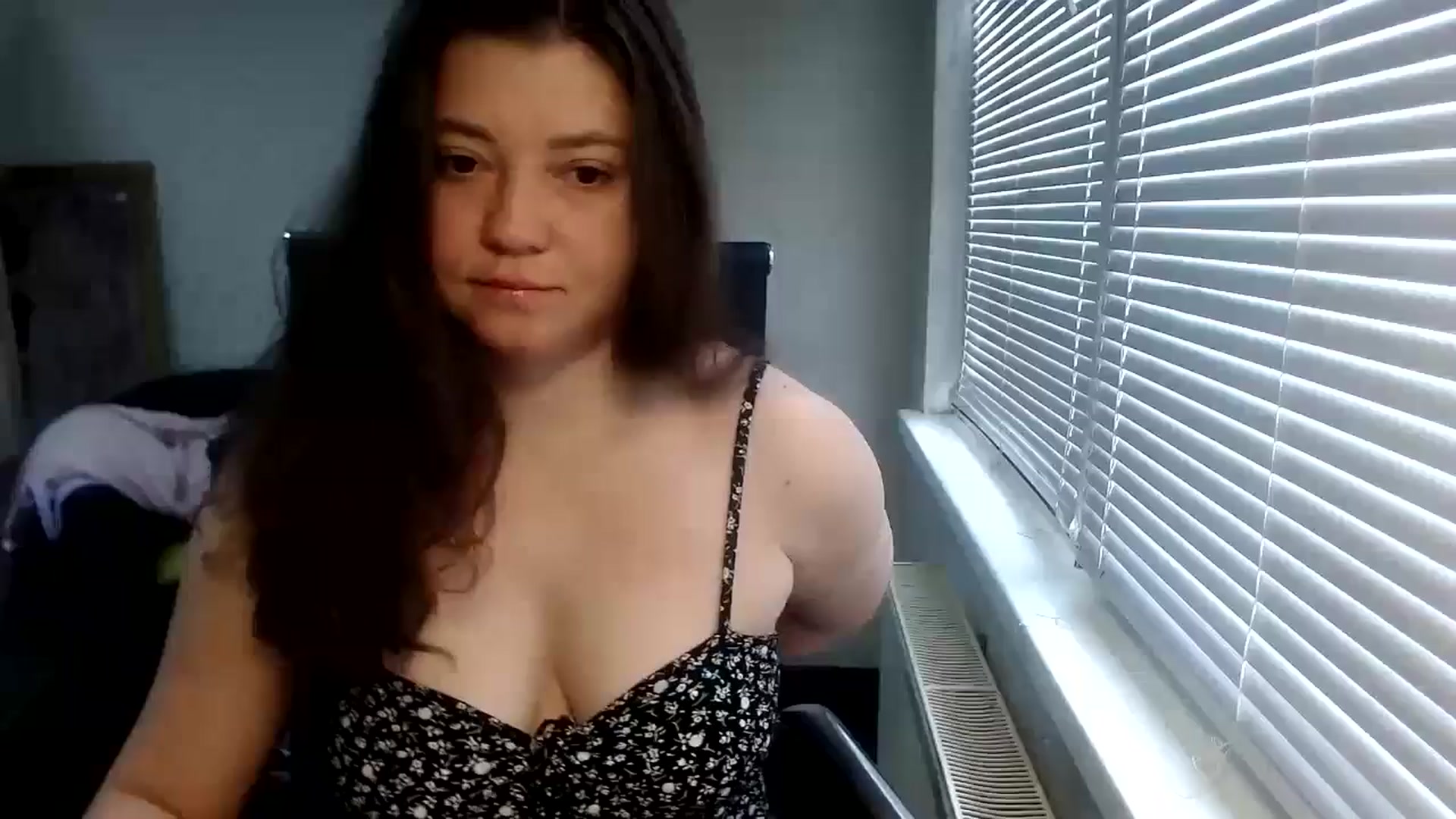 Gallery image thumbnail from SweetArinaA's myfreecams stream on, 05/13/2024, 08:09 image 1 of 20