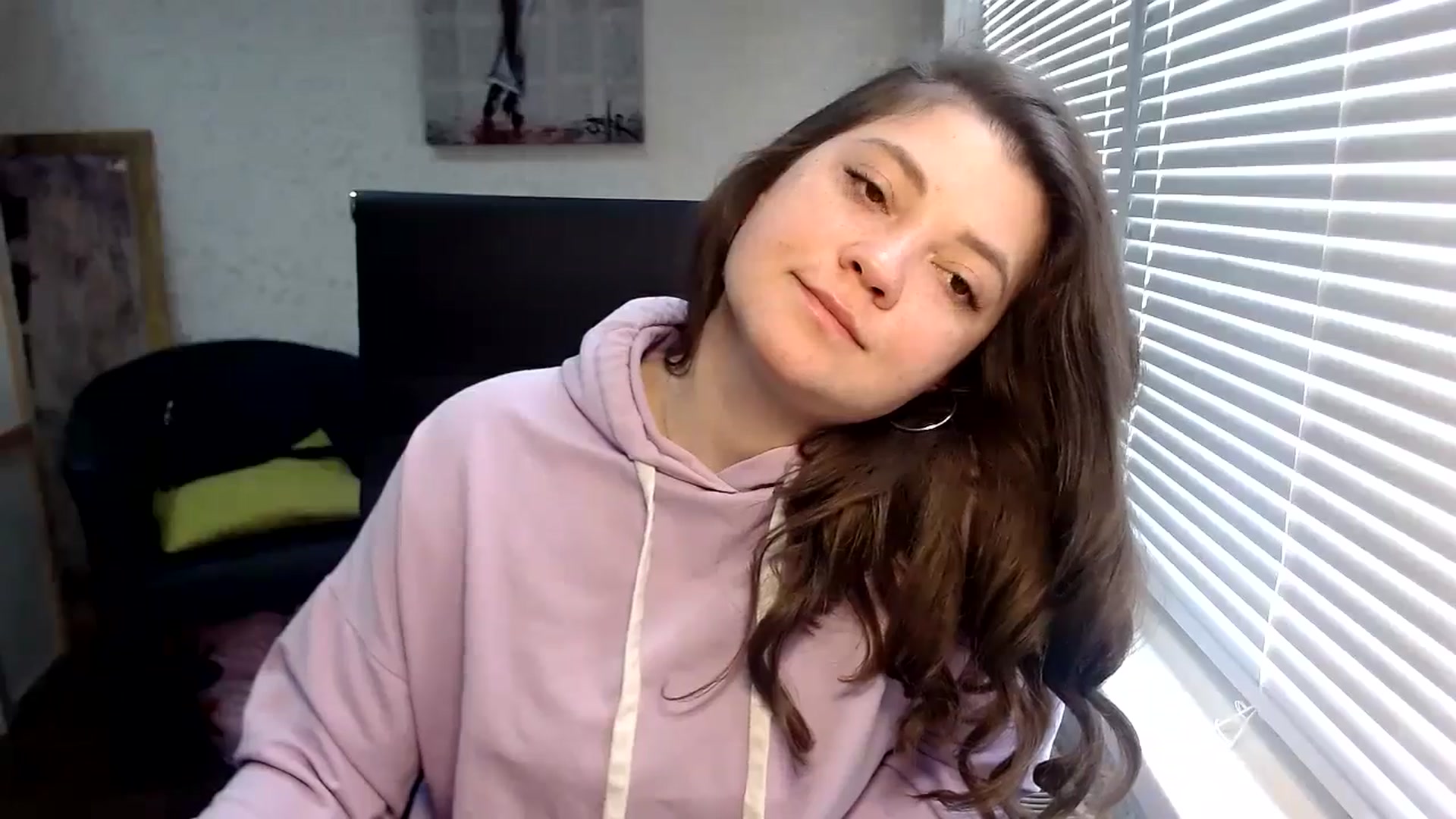 Gallery image thumbnail from SweetArinaA's myfreecams stream on, 05/14/2024, 09:30 image 12 of 20