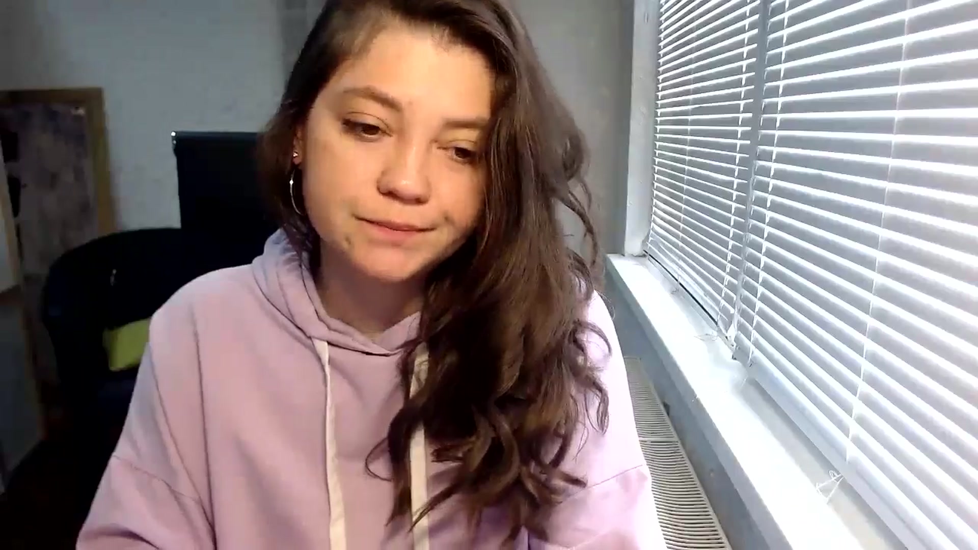 Gallery image thumbnail from SweetArinaA's myfreecams stream on, 05/14/2024, 09:30 image 10 of 20