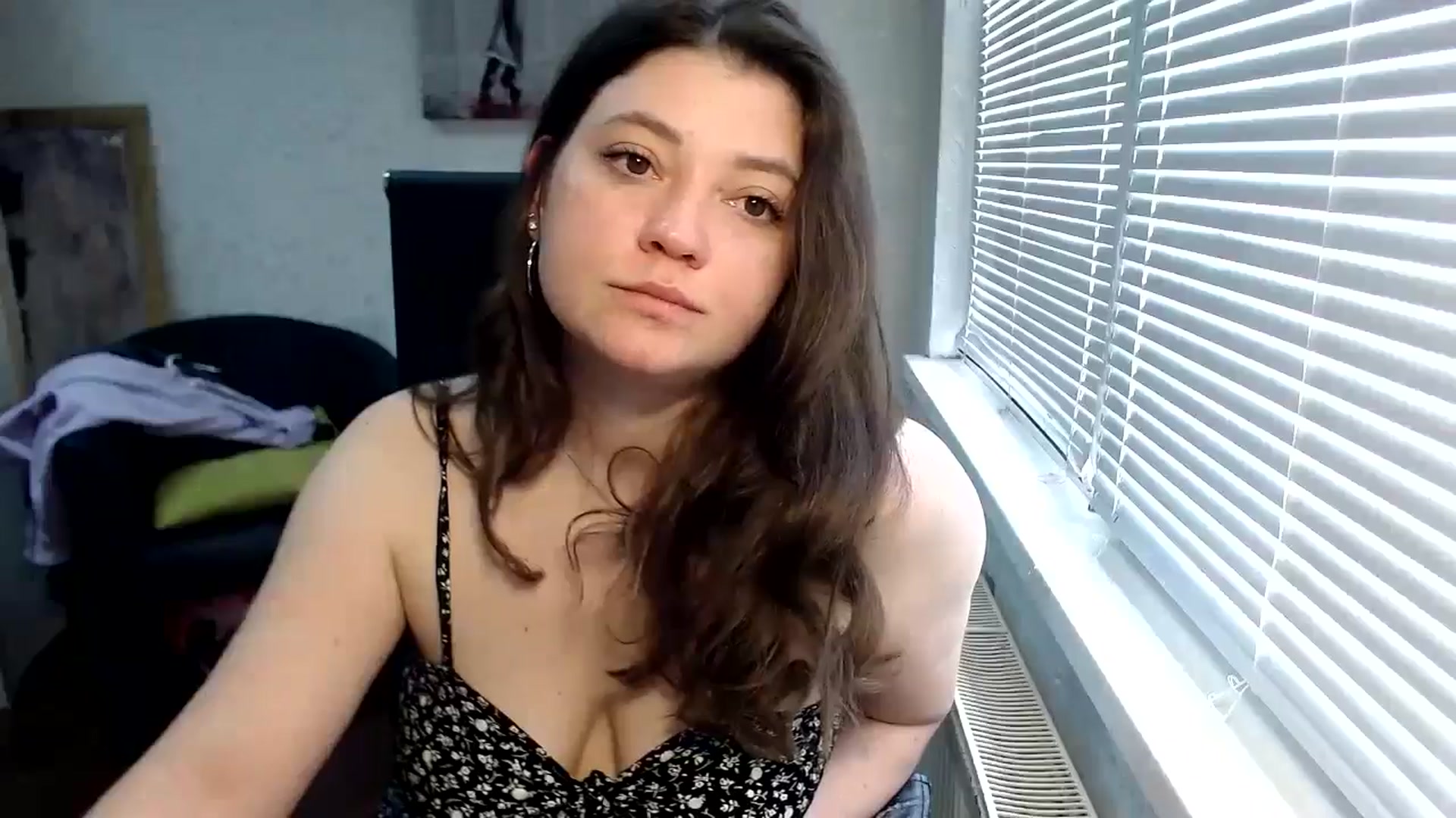 Gallery image thumbnail from SweetArinaA's myfreecams stream on, 05/14/2024, 10:52 image 10 of 20