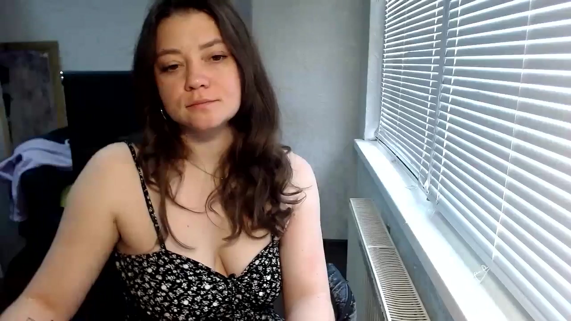 Gallery image thumbnail from SweetArinaA's myfreecams stream on, 05/14/2024, 10:52 image 15 of 20
