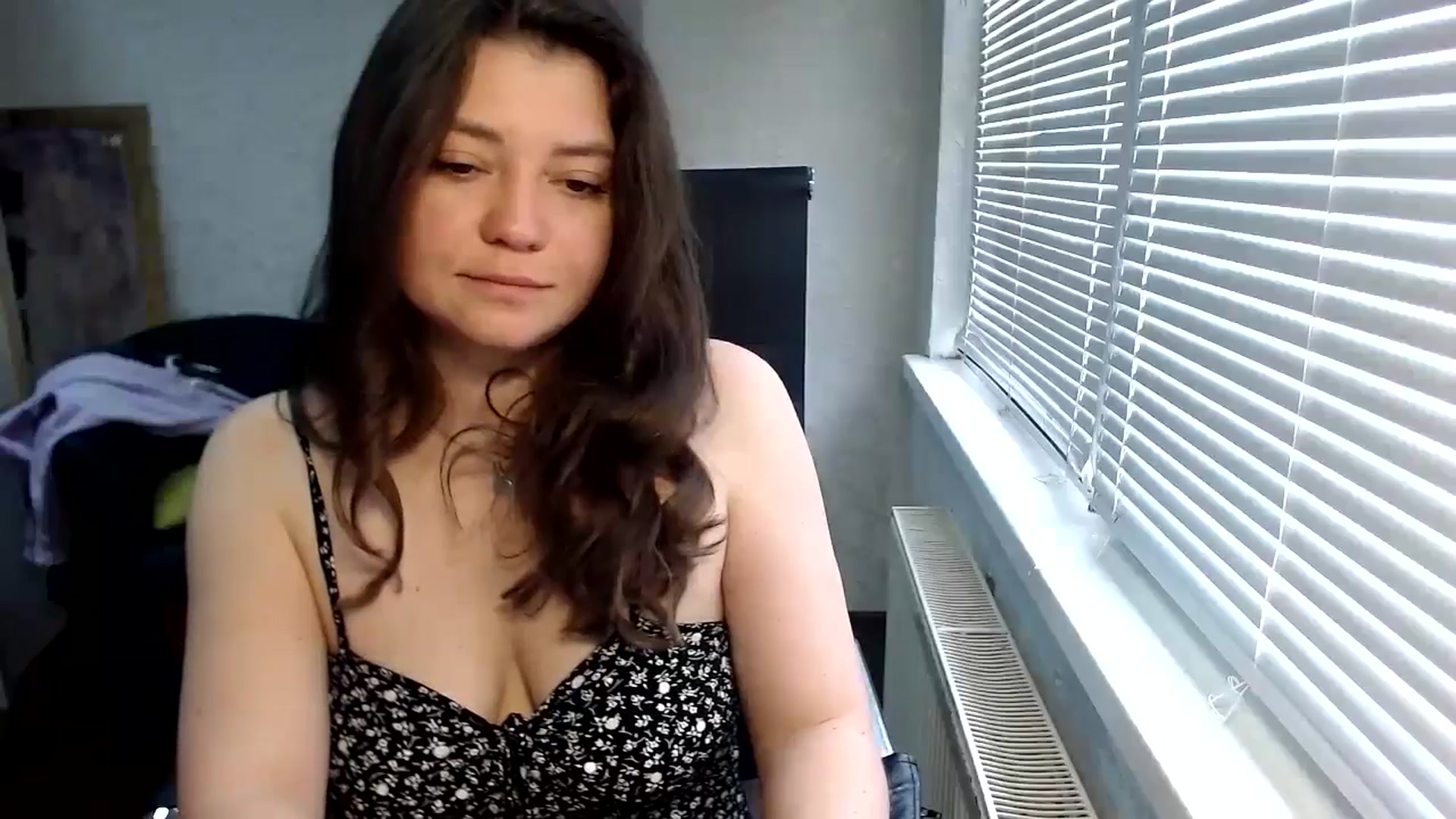 Gallery image thumbnail from SweetArinaA's myfreecams stream on, 05/14/2024, 10:52 image 9 of 20