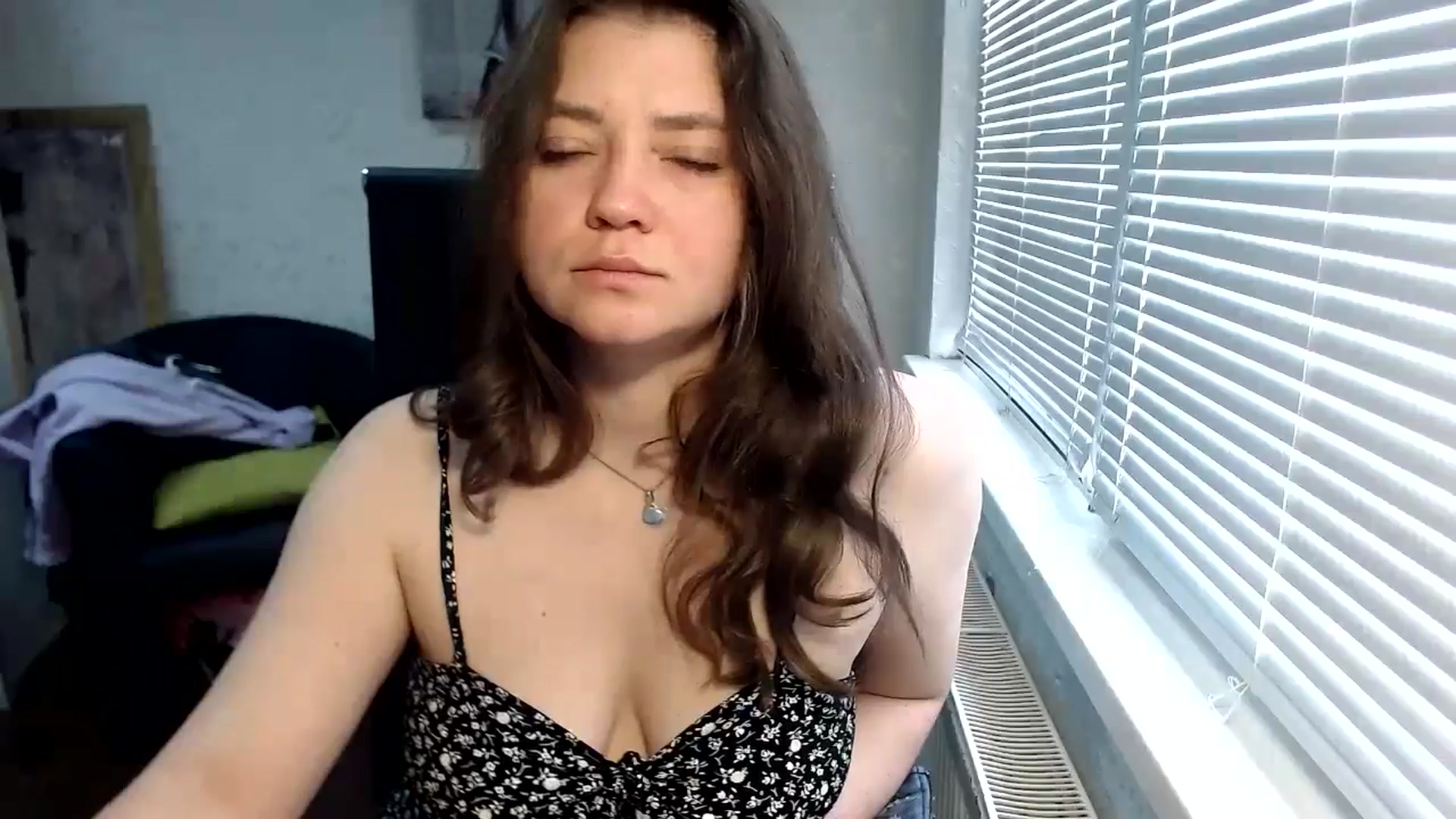 Gallery image thumbnail from SweetArinaA's myfreecams stream on, 05/14/2024, 10:52 image 8 of 20