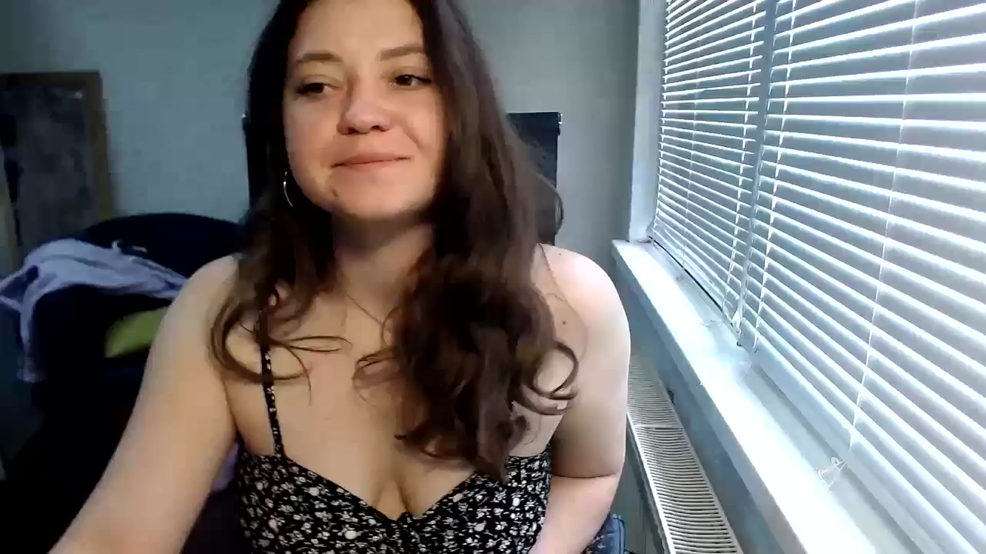 Gallery image thumbnail from SweetArinaA's myfreecams stream on, 05/14/2024, 10:52 image 12 of 20