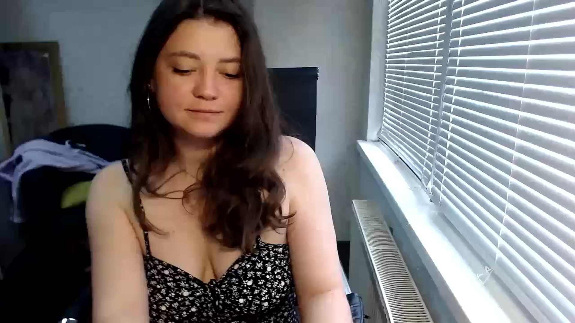 Gallery image thumbnail from SweetArinaA's myfreecams stream on, 05/14/2024, 10:52 image 13 of 20