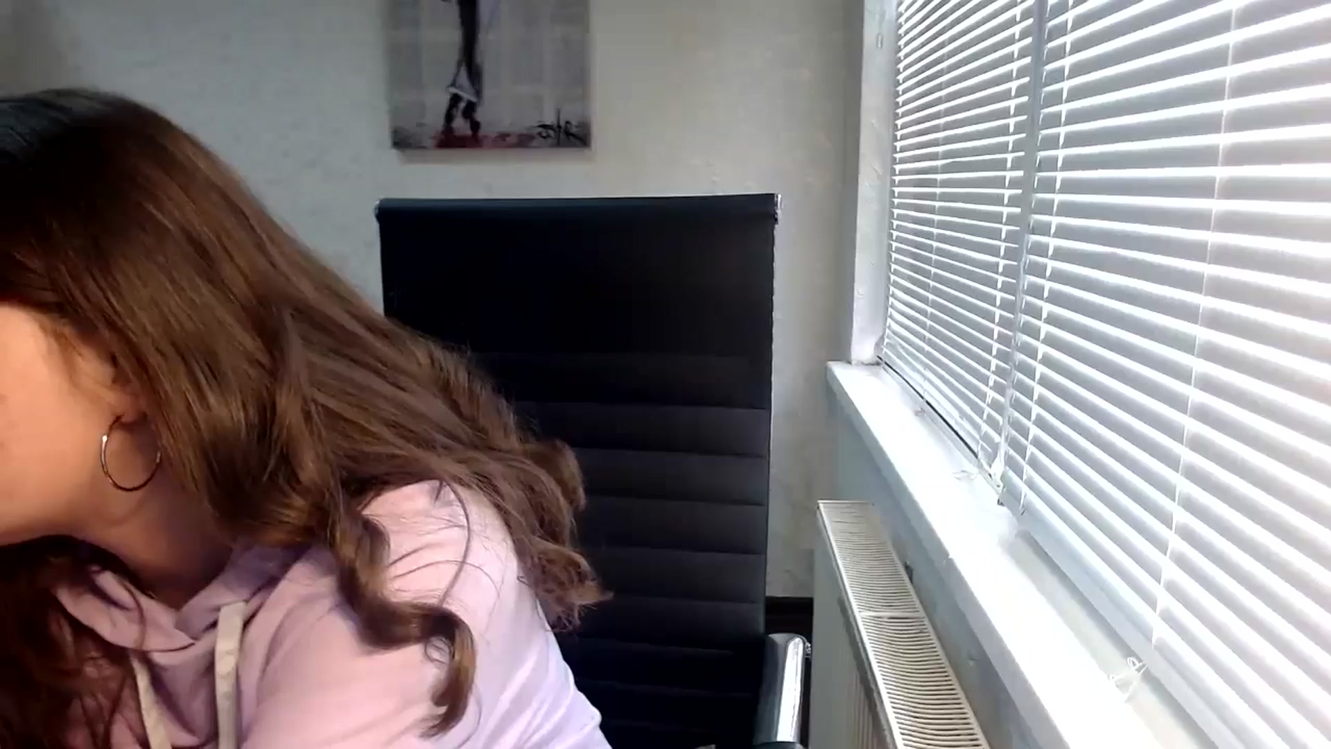 Gallery image thumbnail from SweetArinaA's myfreecams stream on, 05/14/2024, 11:57 image 19 of 20