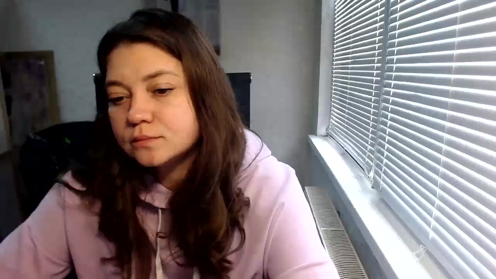 Gallery image thumbnail from SweetArinaA's myfreecams stream on, 05/14/2024, 11:57 image 4 of 20