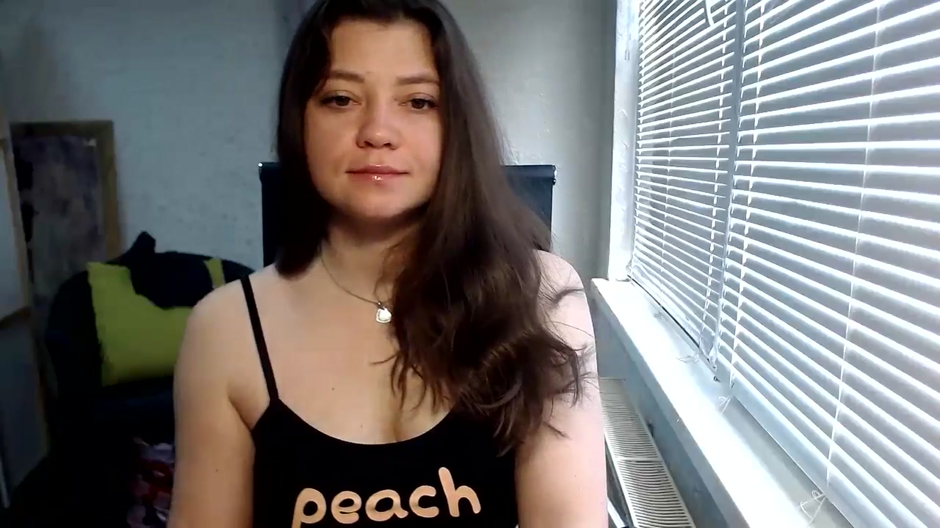 Gallery image thumbnail from SweetArinaA's myfreecams stream on, 05/15/2024, 07:02 image 13 of 20
