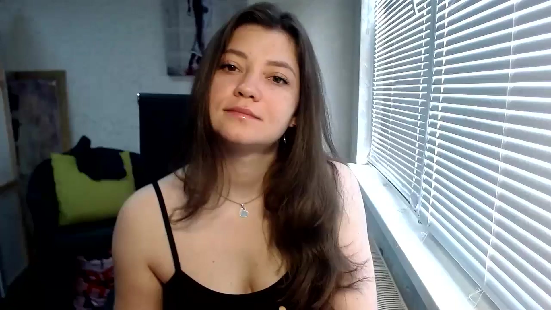 Gallery image thumbnail from SweetArinaA's myfreecams stream on, 05/15/2024, 07:02 image 14 of 20