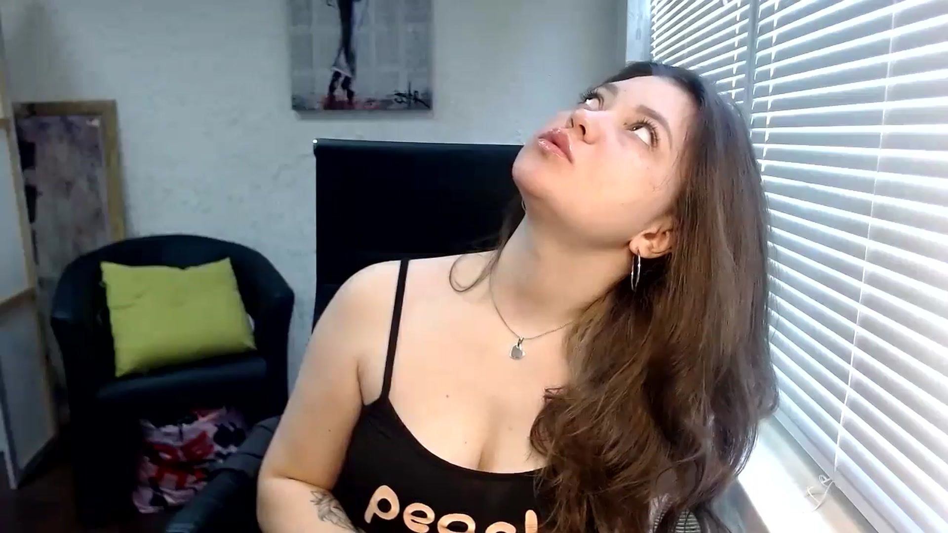 Gallery image thumbnail from SweetArinaA's myfreecams stream on, 05/15/2024, 08:04 image 10 of 20