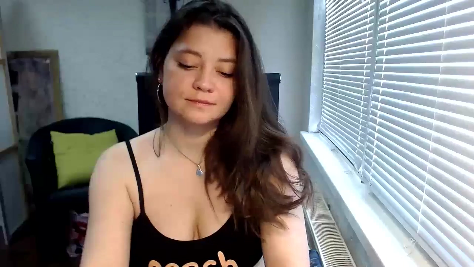 Gallery image thumbnail from SweetArinaA's myfreecams stream on, 05/15/2024, 08:04 image 16 of 20