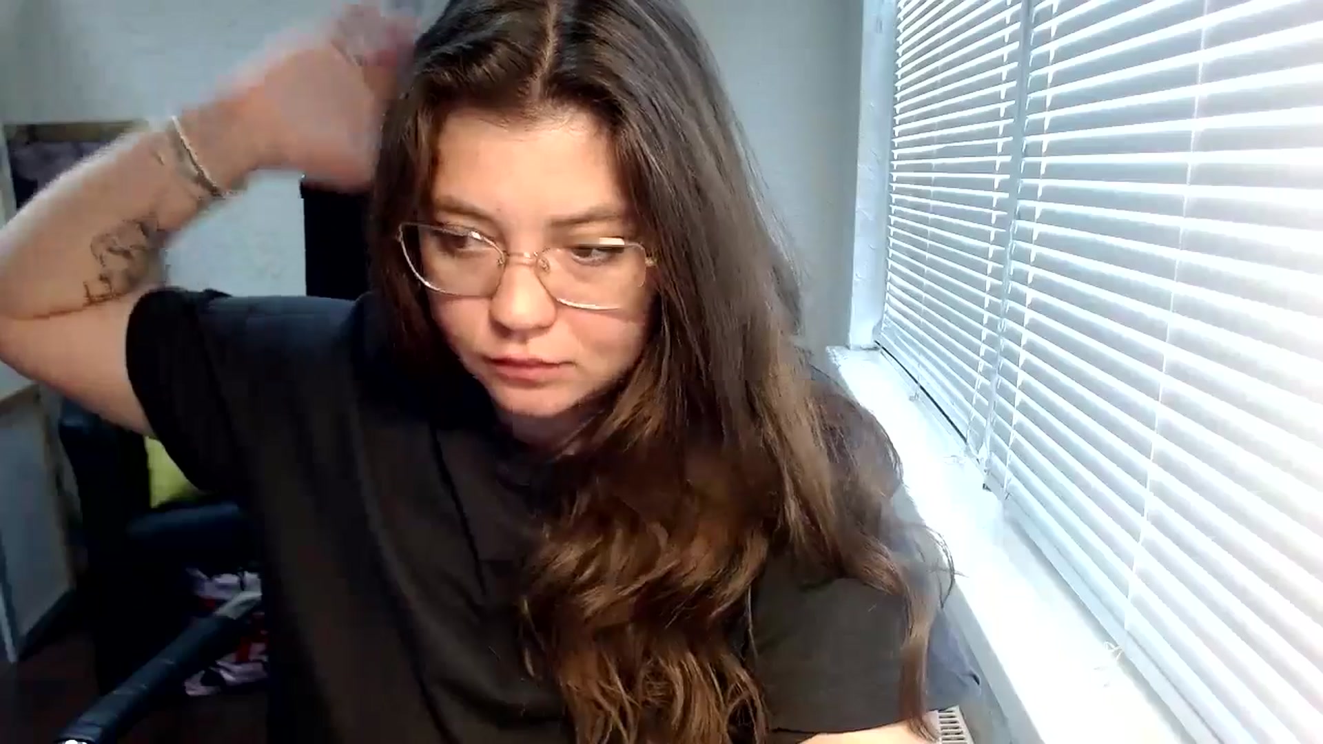 Gallery image thumbnail from SweetArinaA's myfreecams stream on, 05/15/2024, 10:25 image 3 of 20