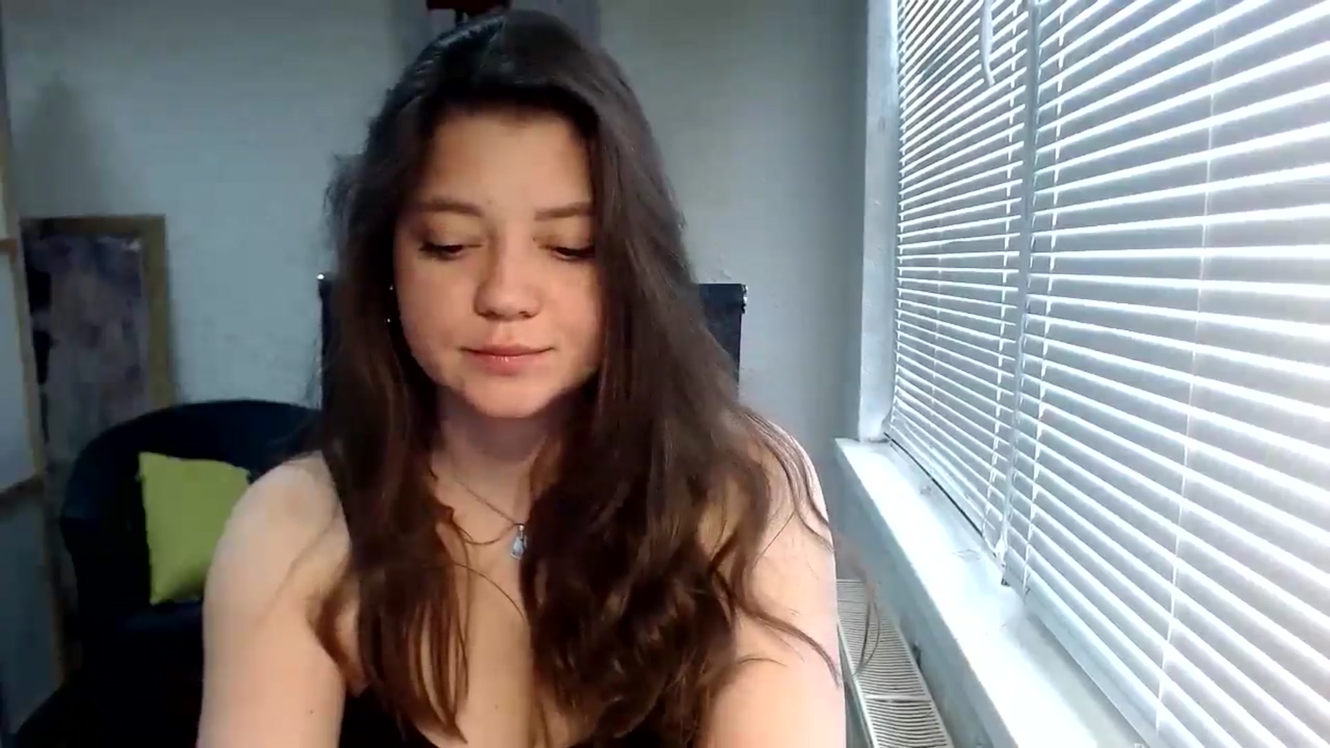 Gallery image thumbnail from SweetArinaA's myfreecams stream on, 05/15/2024, 11:21 image 2 of 20