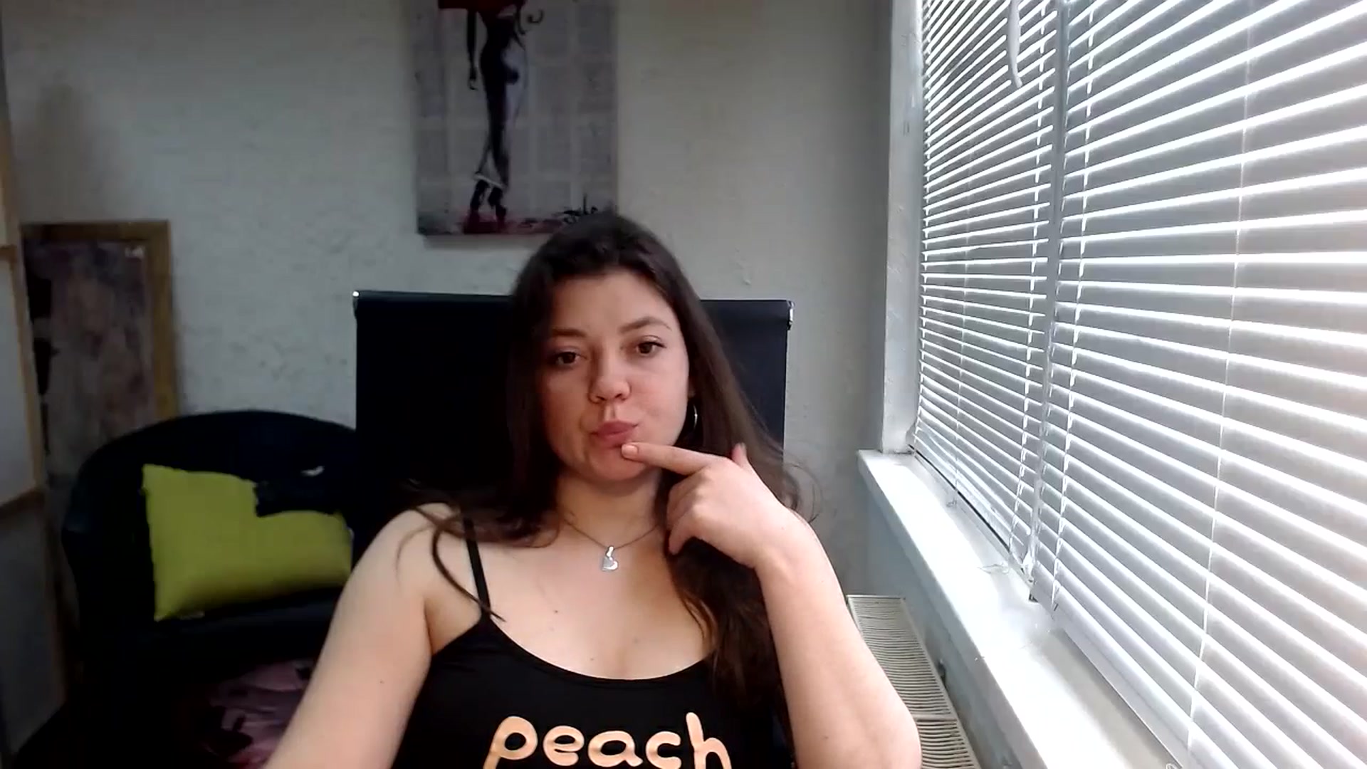 Gallery image thumbnail from SweetArinaA's myfreecams stream on, 05/15/2024, 11:21 image 19 of 20