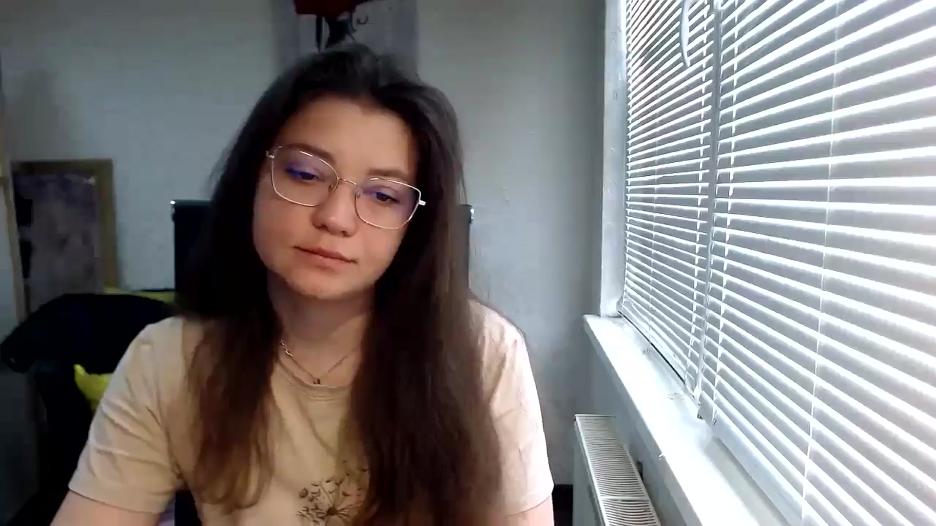Gallery image thumbnail from SweetArinaA's myfreecams stream on, 05/18/2024, 10:13 image 11 of 20