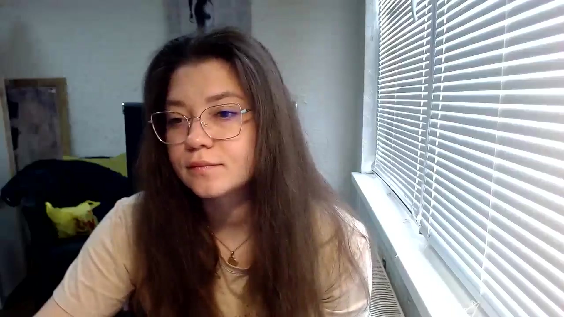 Gallery image thumbnail from SweetArinaA's myfreecams stream on, 05/18/2024, 10:13 image 9 of 20