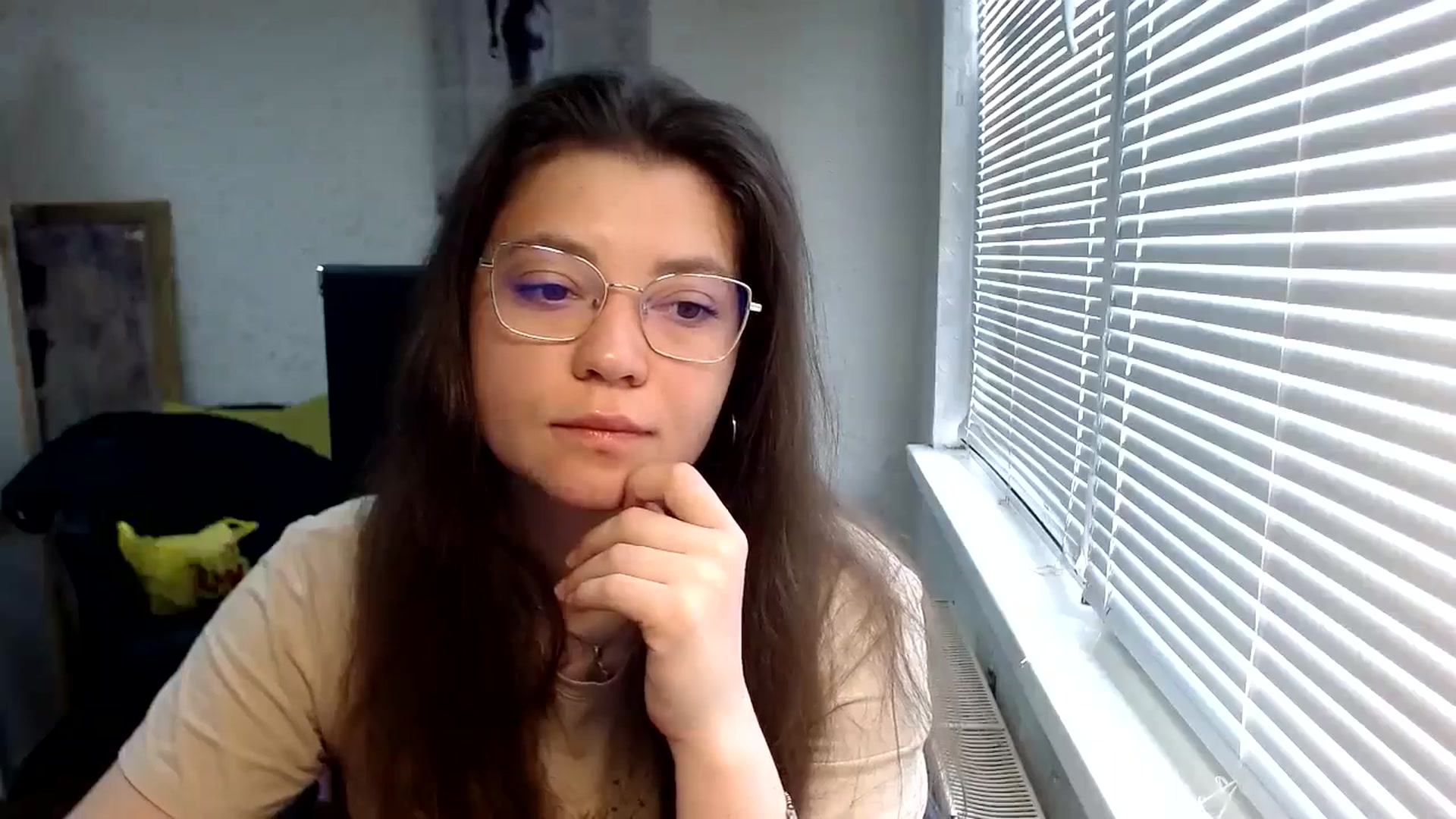 Gallery image thumbnail from SweetArinaA's myfreecams stream on, 05/18/2024, 10:13 image 10 of 20