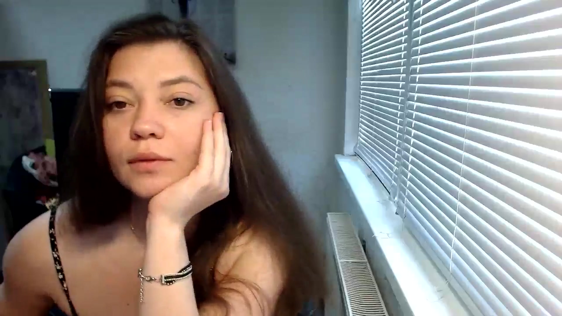 Gallery image thumbnail from SweetArinaA's myfreecams stream on, 05/18/2024, 11:49 image 6 of 20