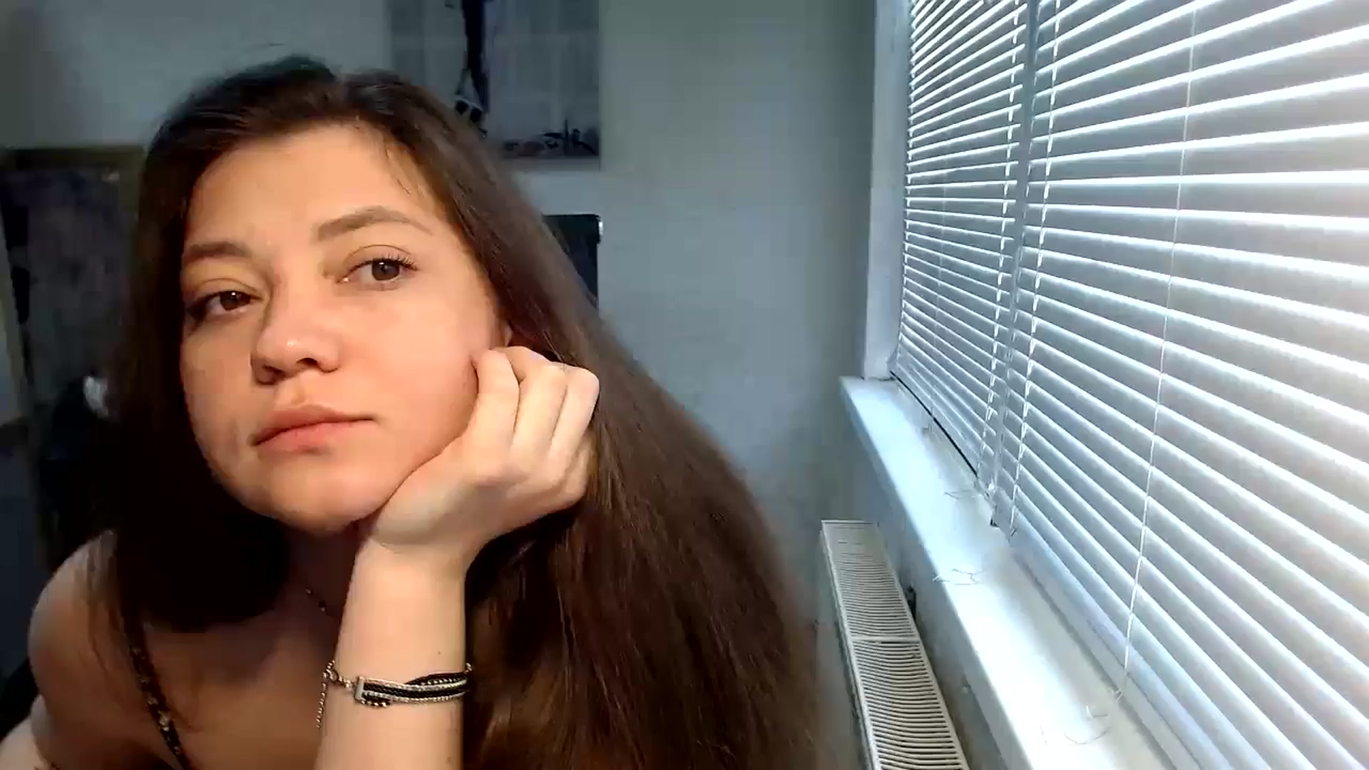 Gallery image thumbnail from SweetArinaA's myfreecams stream on, 05/18/2024, 11:49 image 3 of 20