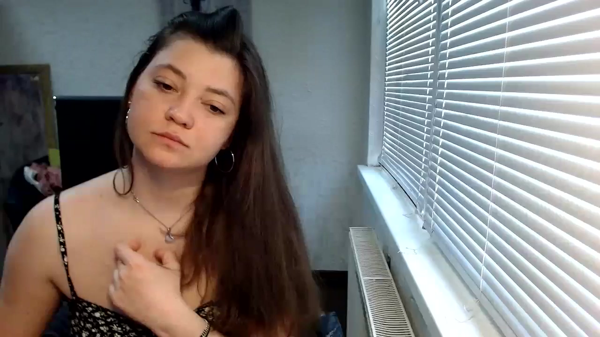 Gallery image thumbnail from SweetArinaA's myfreecams stream on, 05/18/2024, 11:49 image 7 of 20