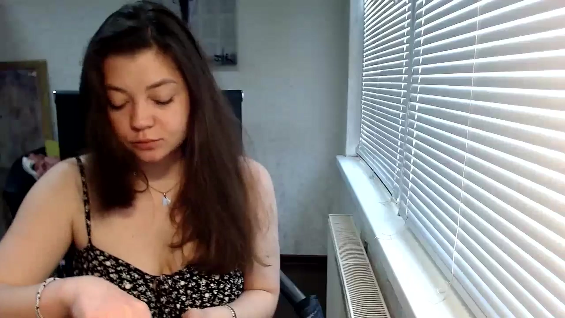 Gallery image thumbnail from SweetArinaA's myfreecams stream on, 05/18/2024, 11:49 image 11 of 20