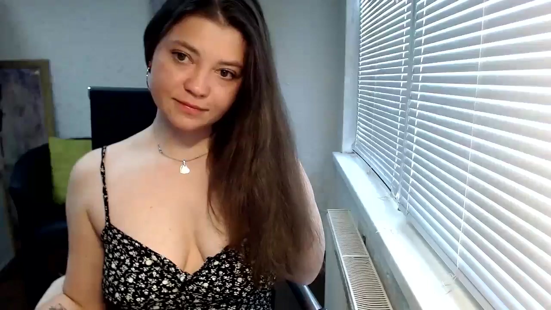 Gallery image thumbnail from SweetArinaA's myfreecams stream on, 05/18/2024, 12:52 image 15 of 20