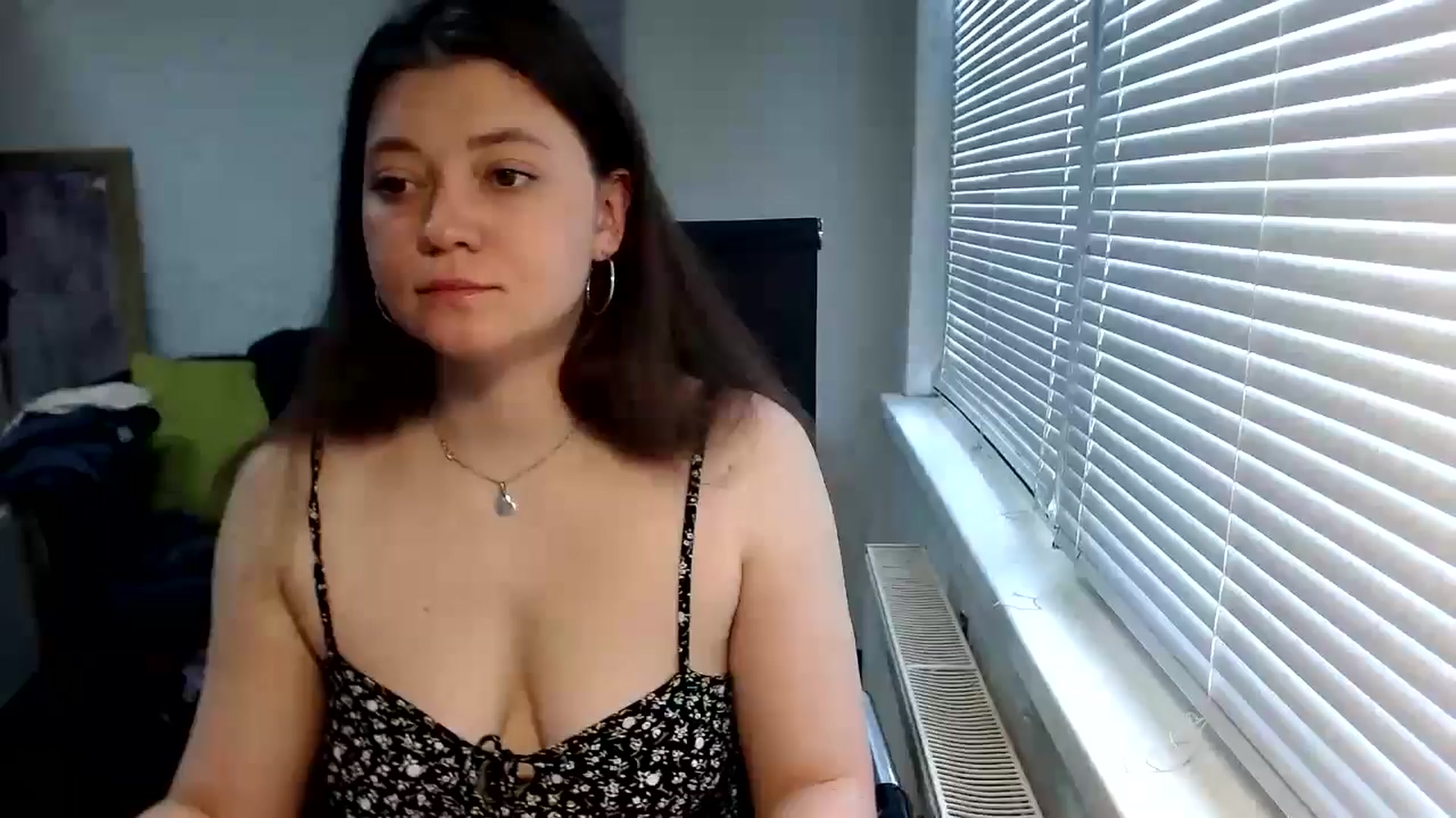 Gallery image thumbnail from SweetArinaA's myfreecams stream on, 05/18/2024, 12:52 image 18 of 20