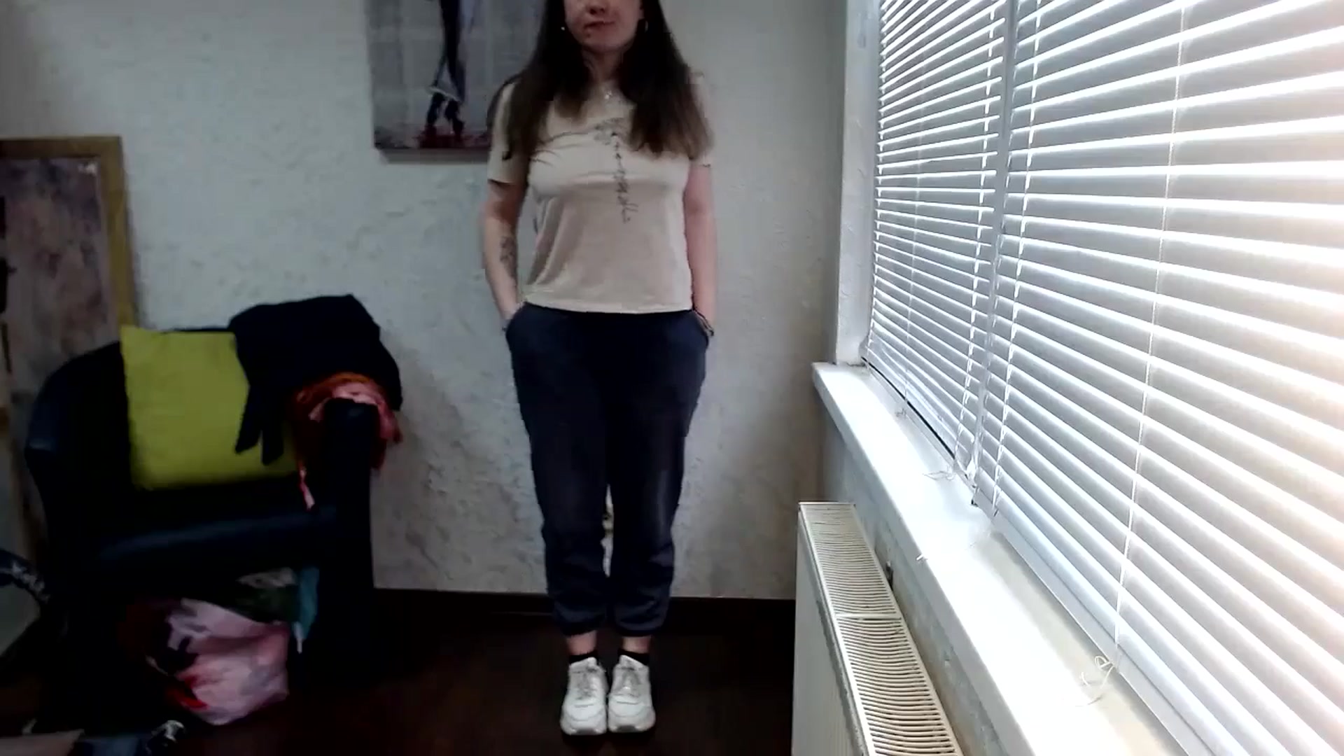 Gallery image thumbnail from SweetArinaA's myfreecams stream on, 05/18/2024, 13:32 image 17 of 20