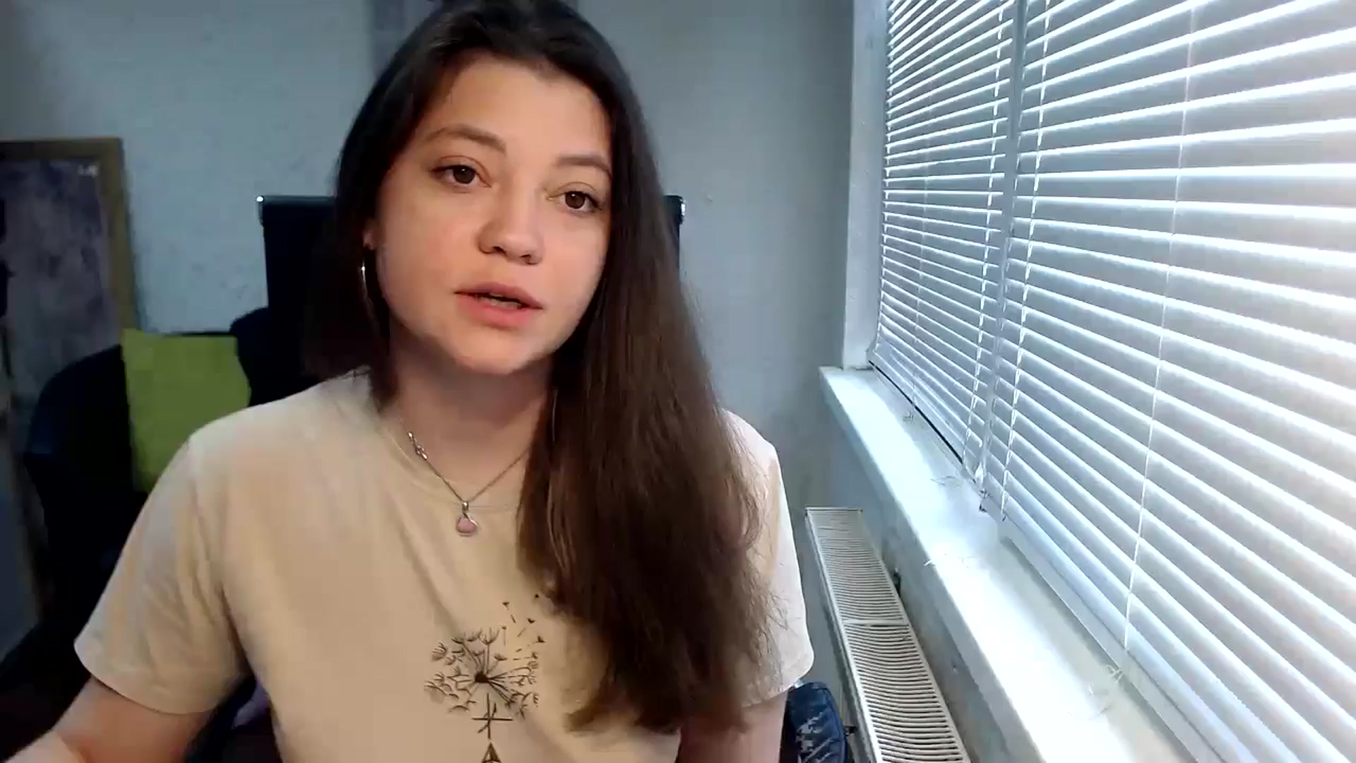 Gallery image thumbnail from SweetArinaA's myfreecams stream on, 05/18/2024, 13:32 image 2 of 20