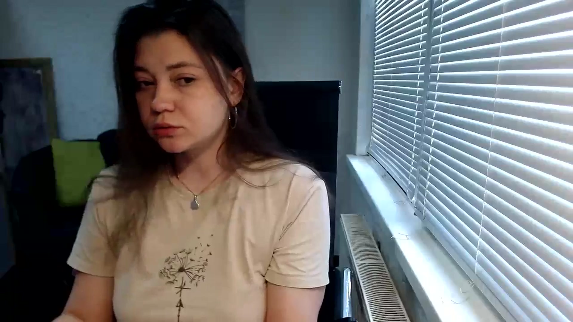 Gallery image thumbnail from SweetArinaA's myfreecams stream on, 05/18/2024, 13:32 image 5 of 20